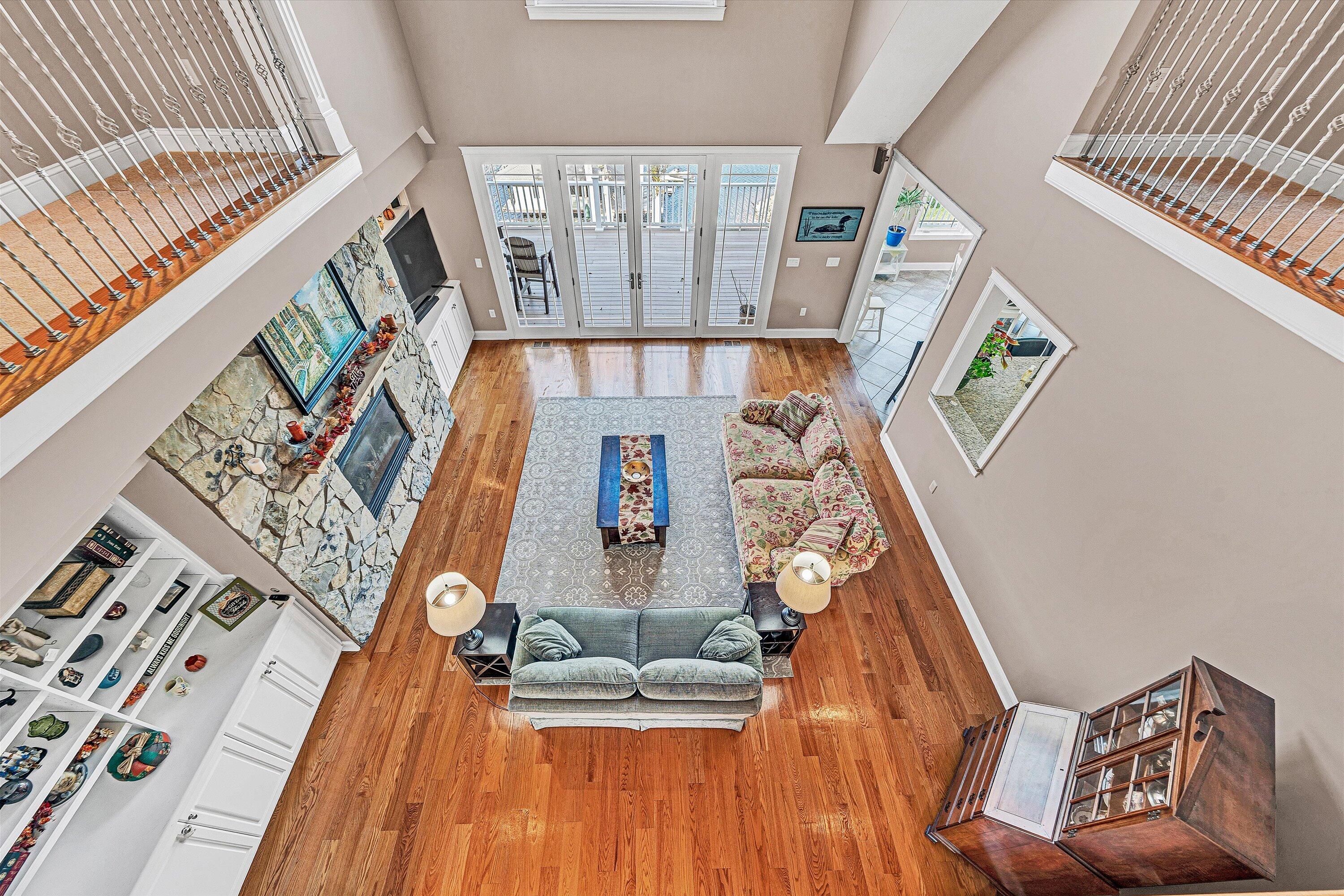 803 Compass Cove CIR