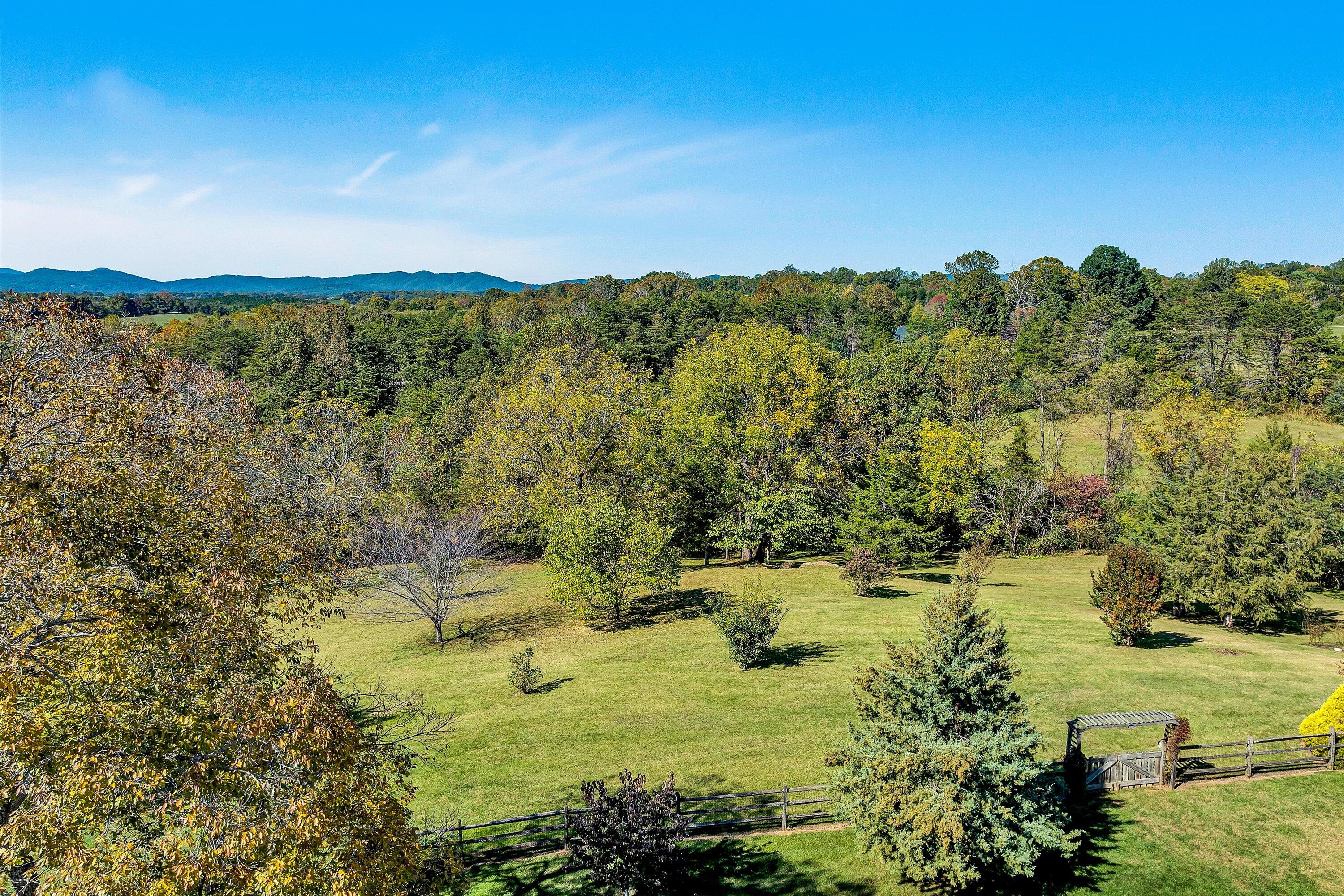 196 Halsey CT