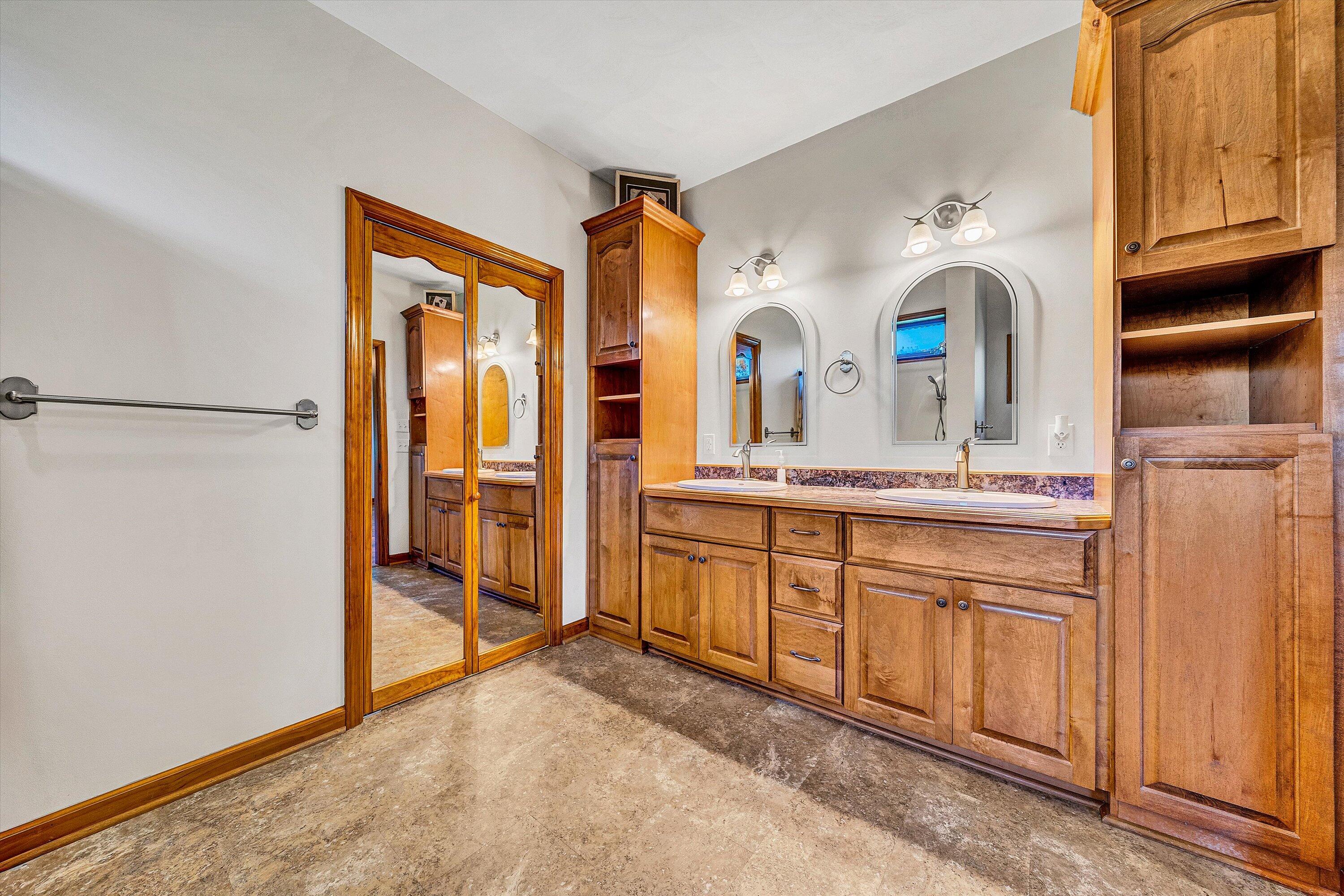 196 Halsey CT