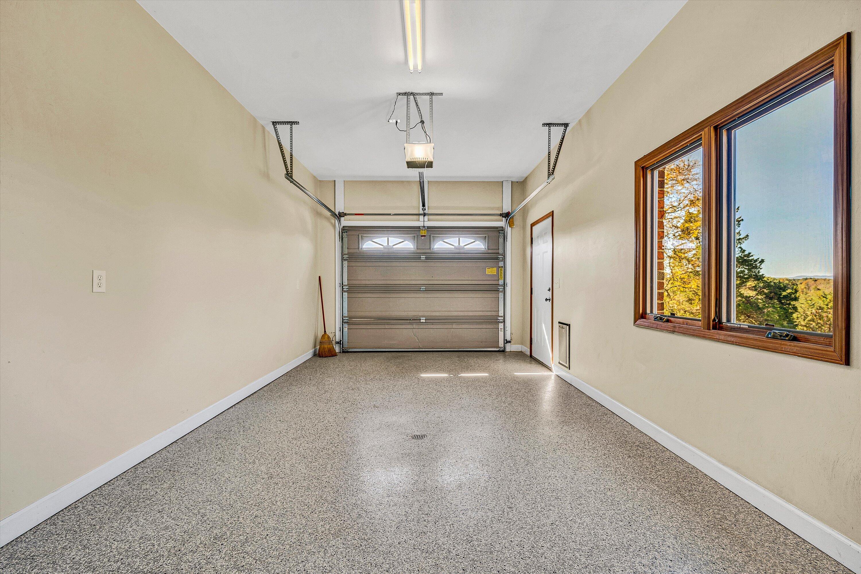 196 Halsey CT