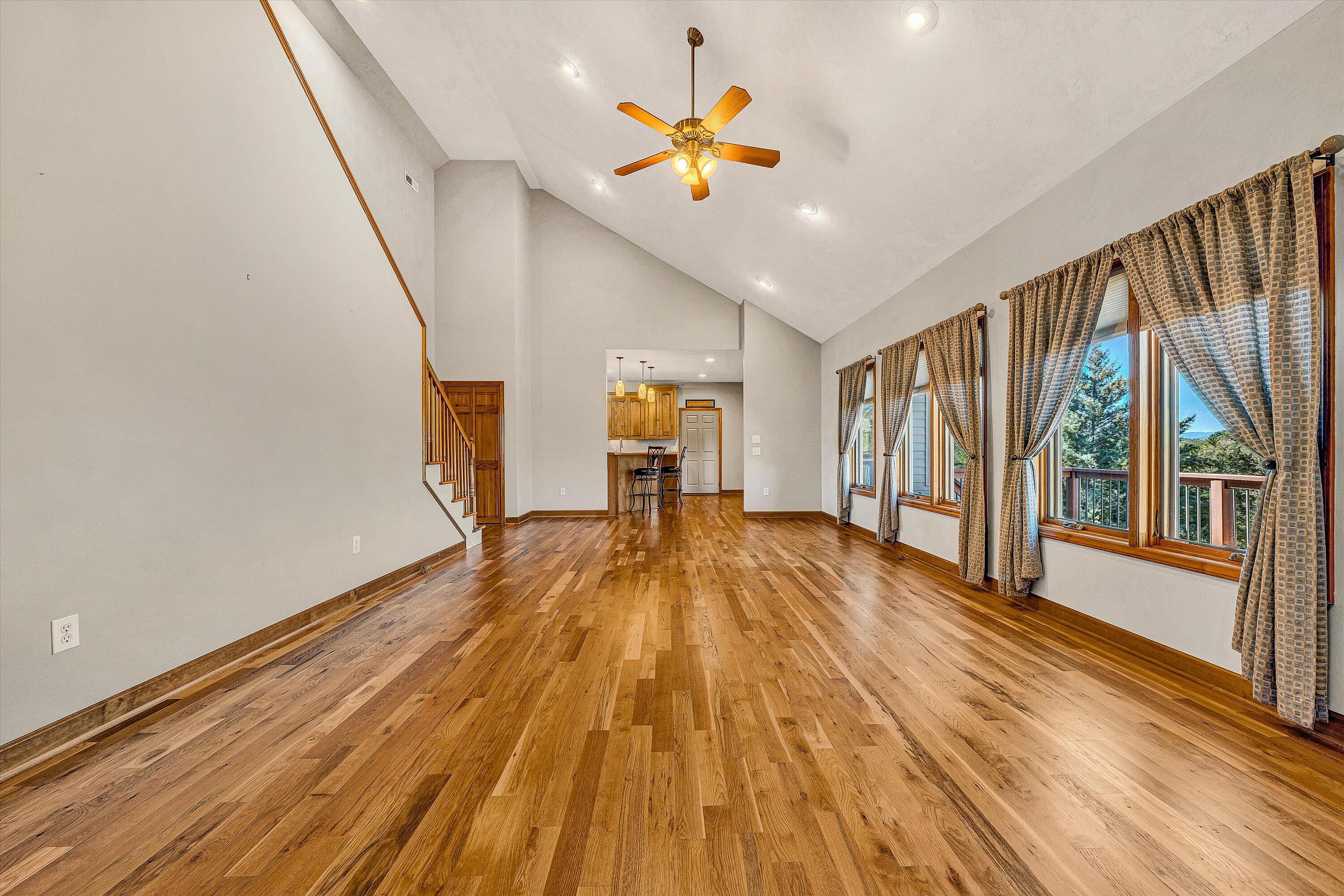 196 Halsey CT