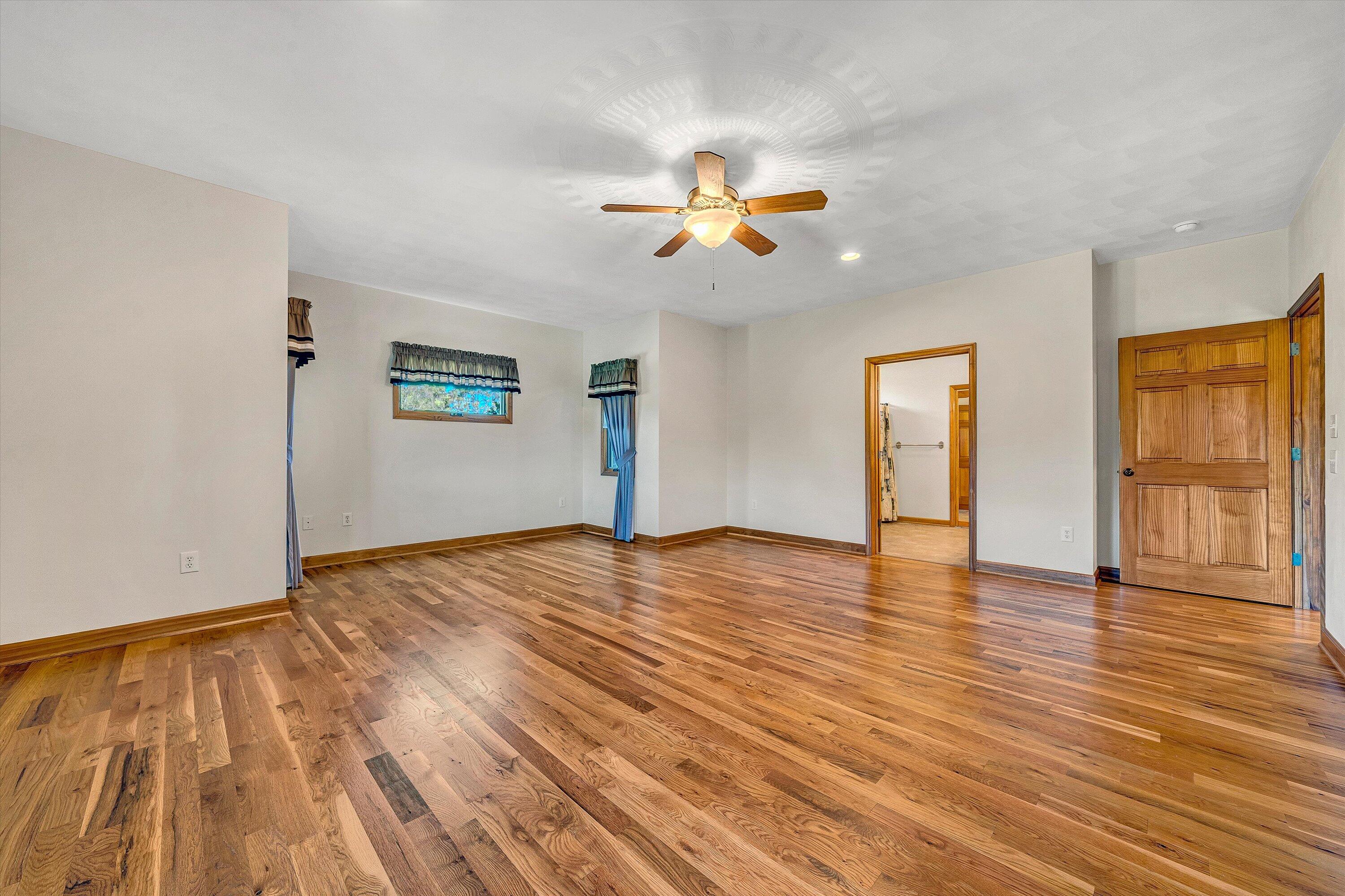 196 Halsey CT