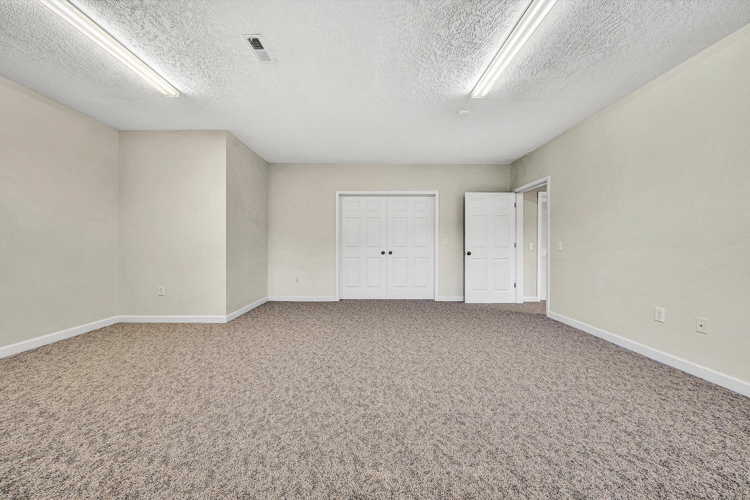 196 Halsey CT