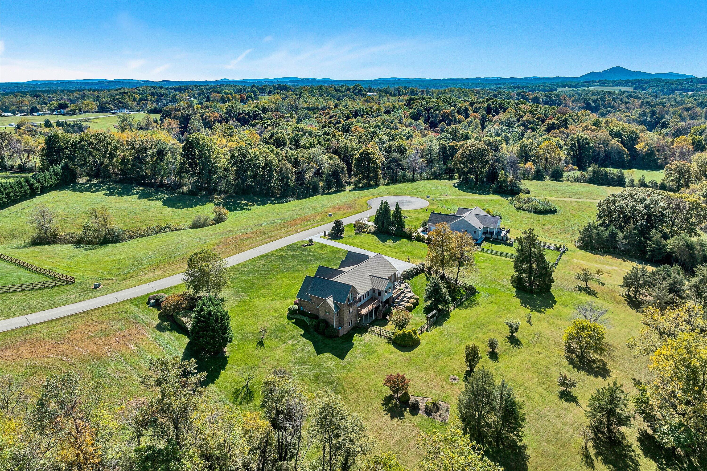 196 Halsey CT