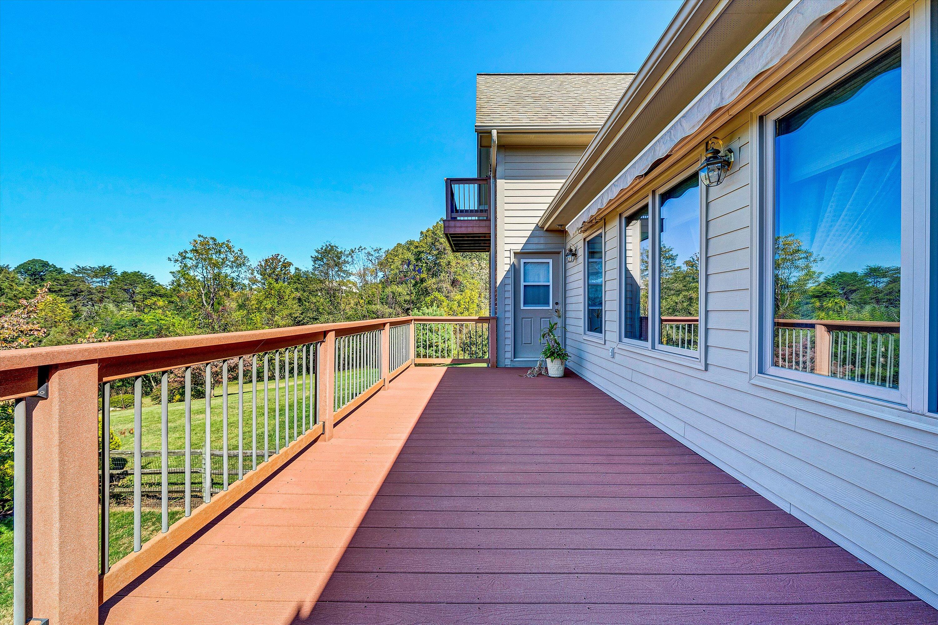 196 Halsey CT