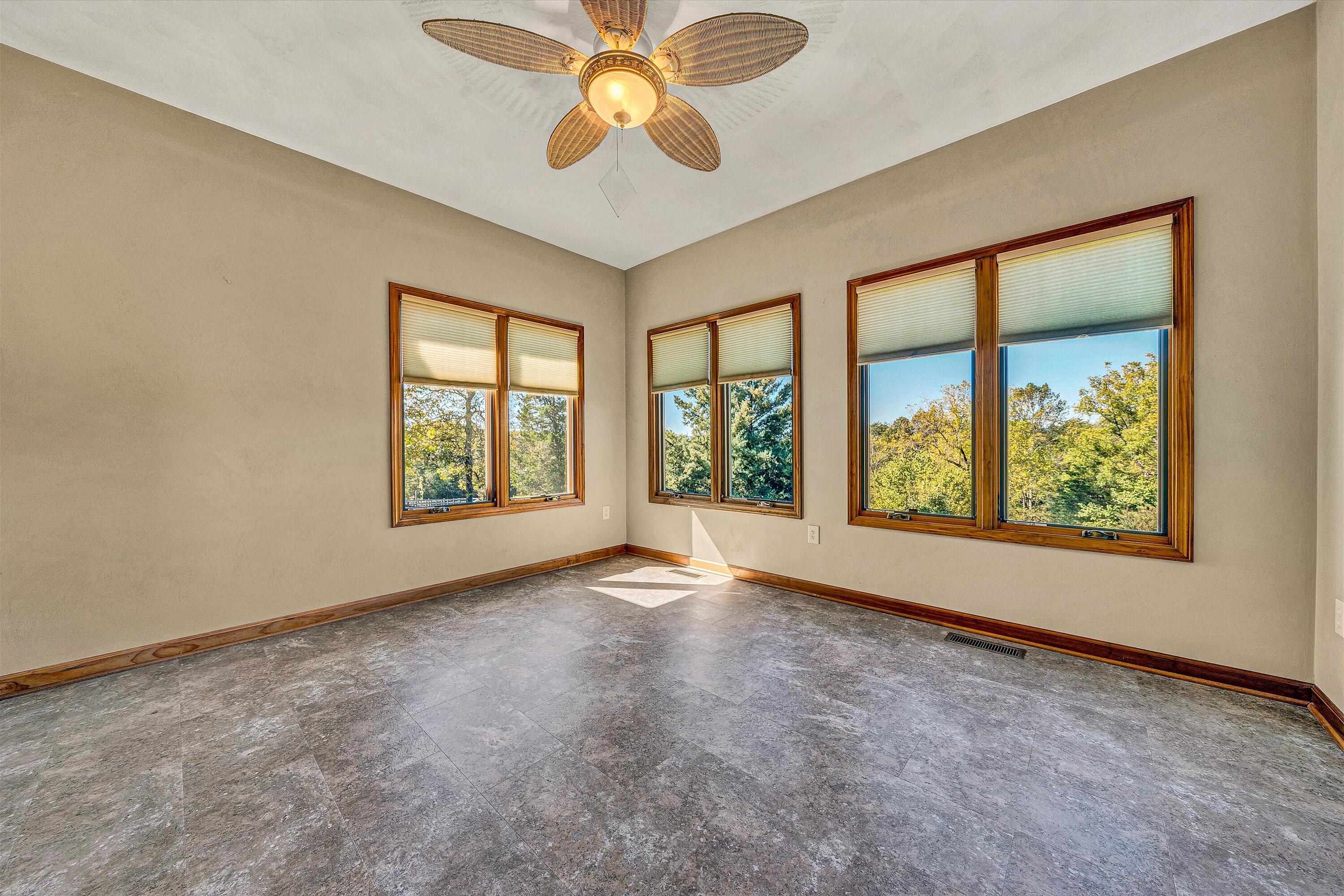 196 Halsey CT