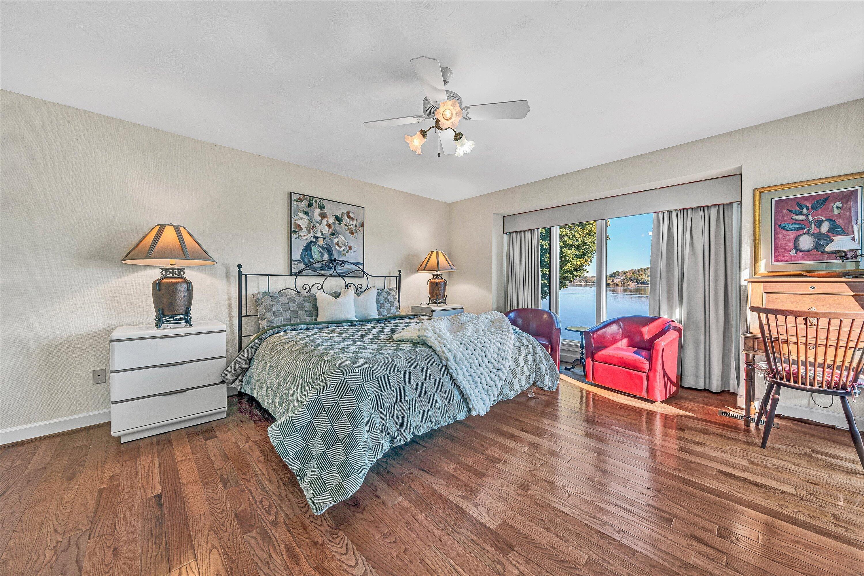 112 Gangplank CIR