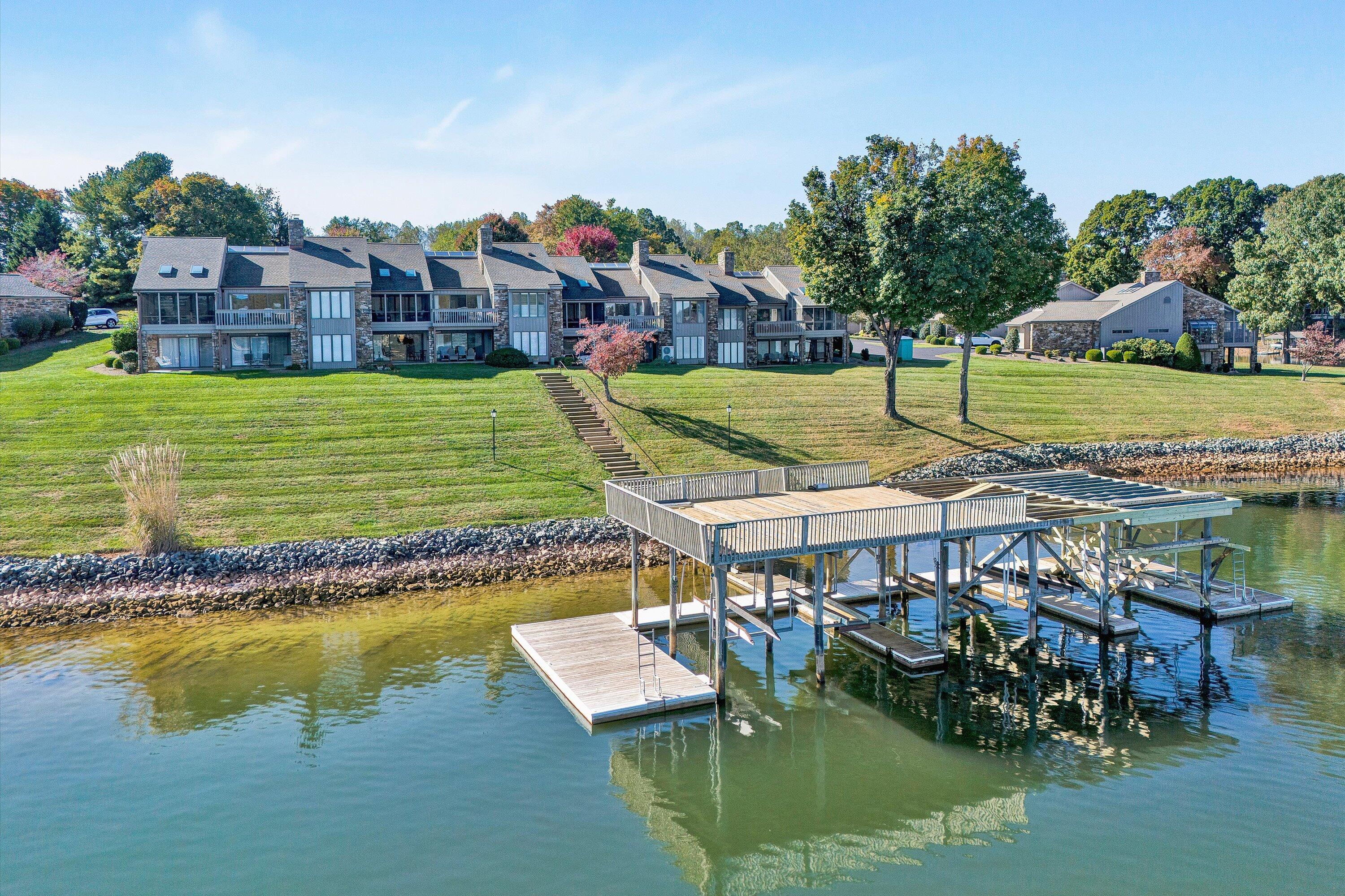 112 Gangplank CIR