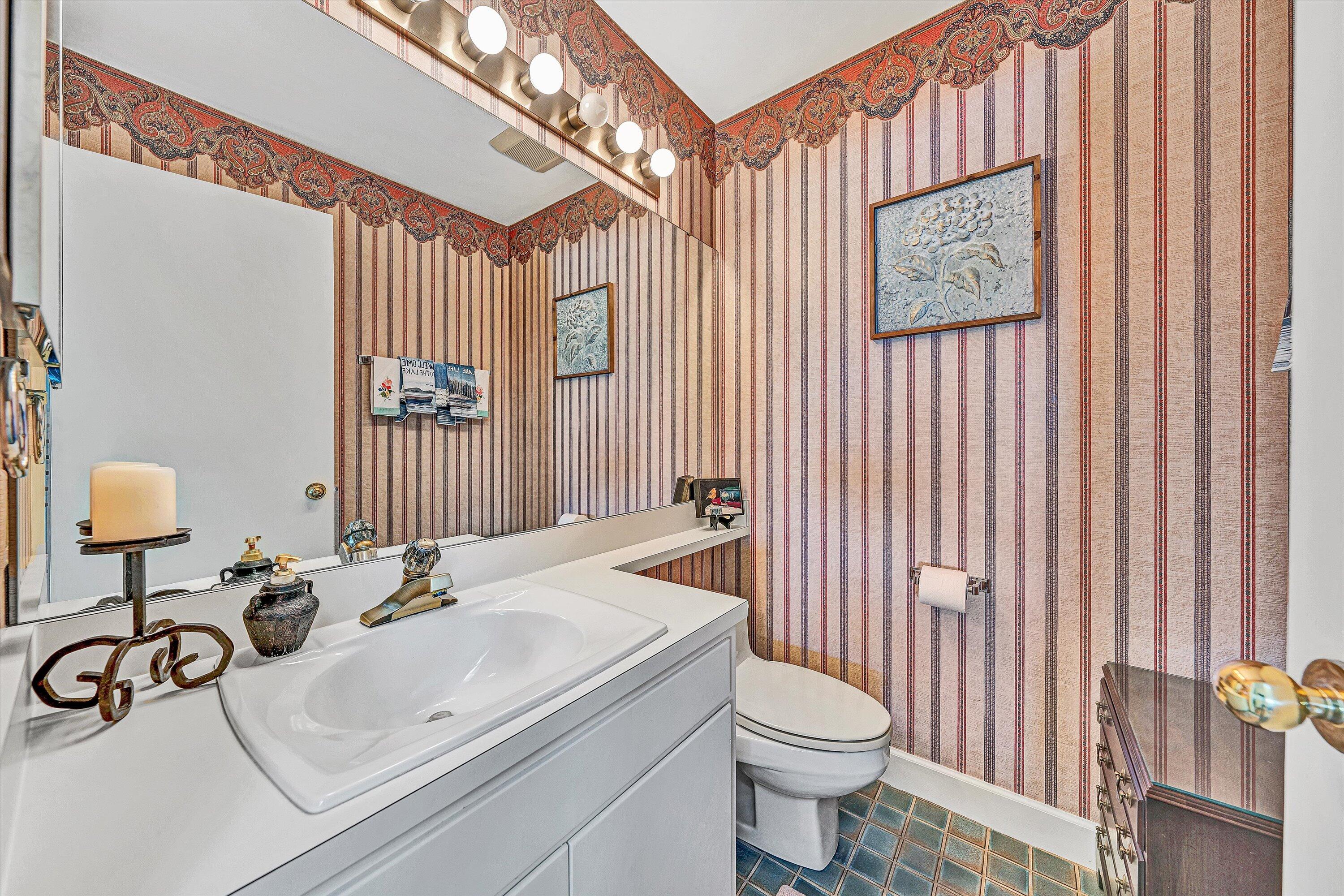 112 Gangplank CIR