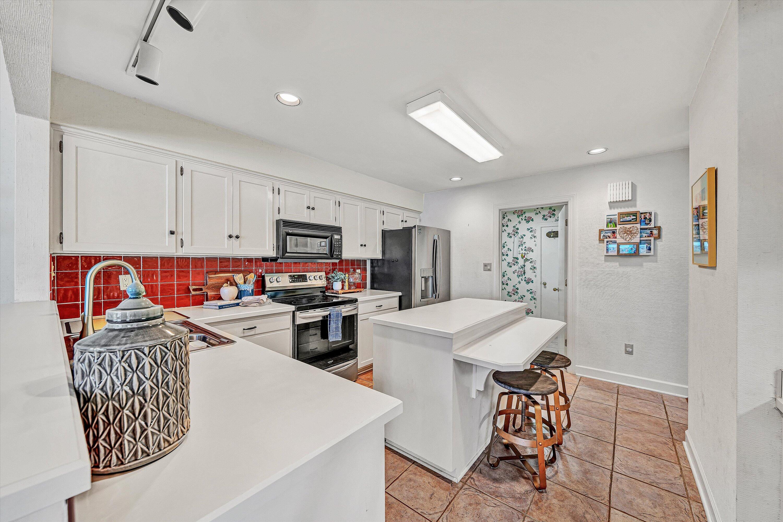112 Gangplank CIR