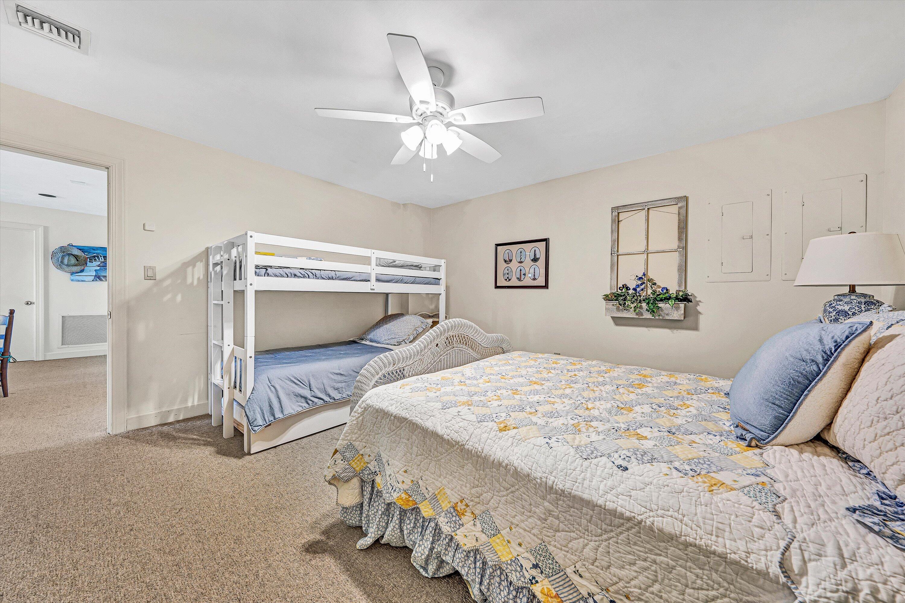 112 Gangplank CIR