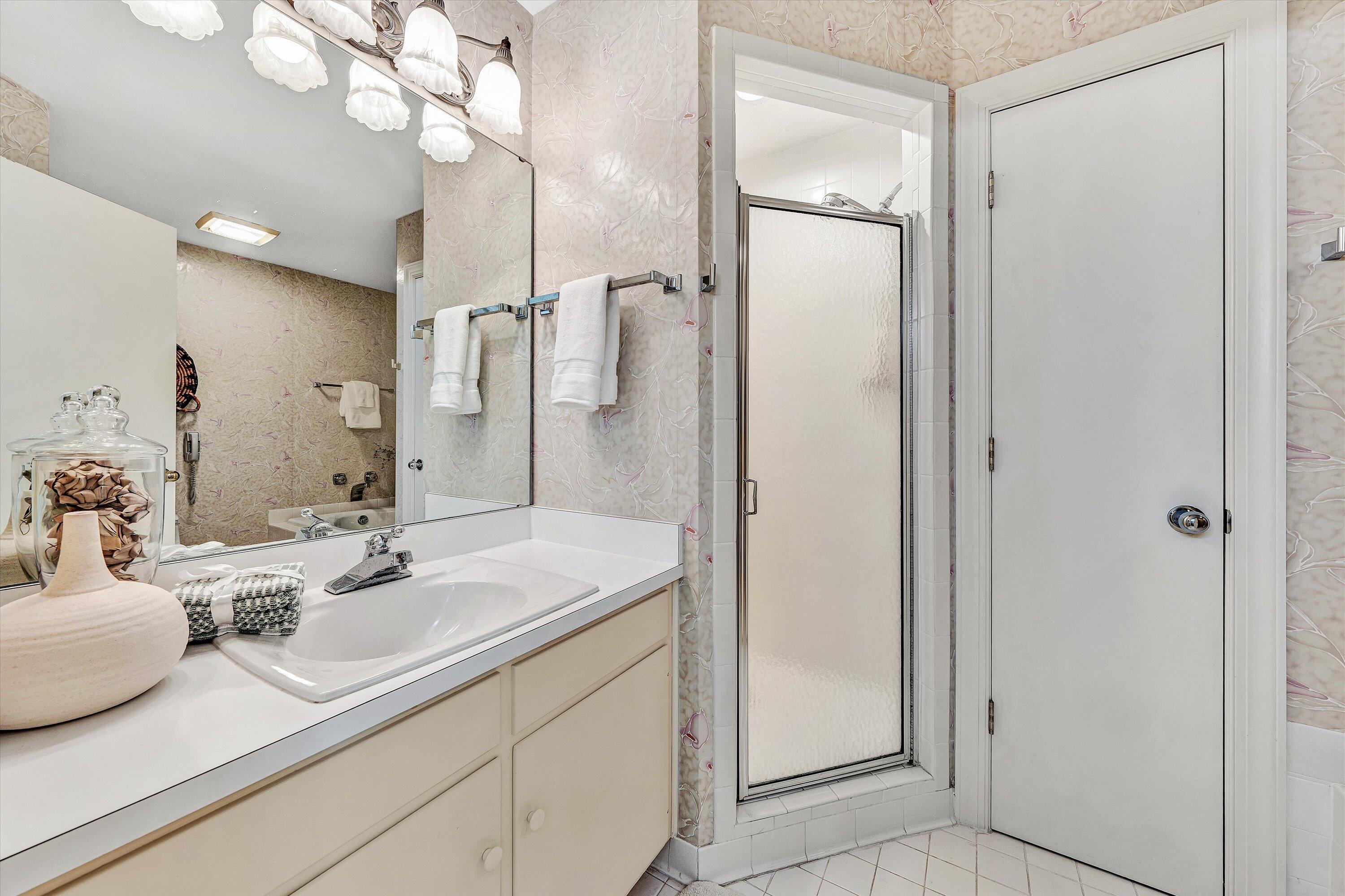 112 Gangplank CIR