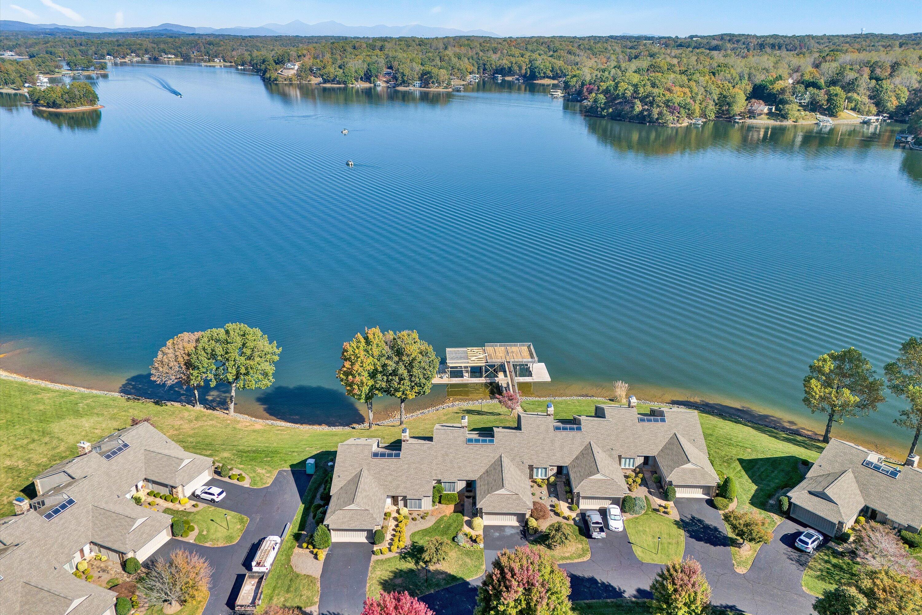 112 Gangplank CIR