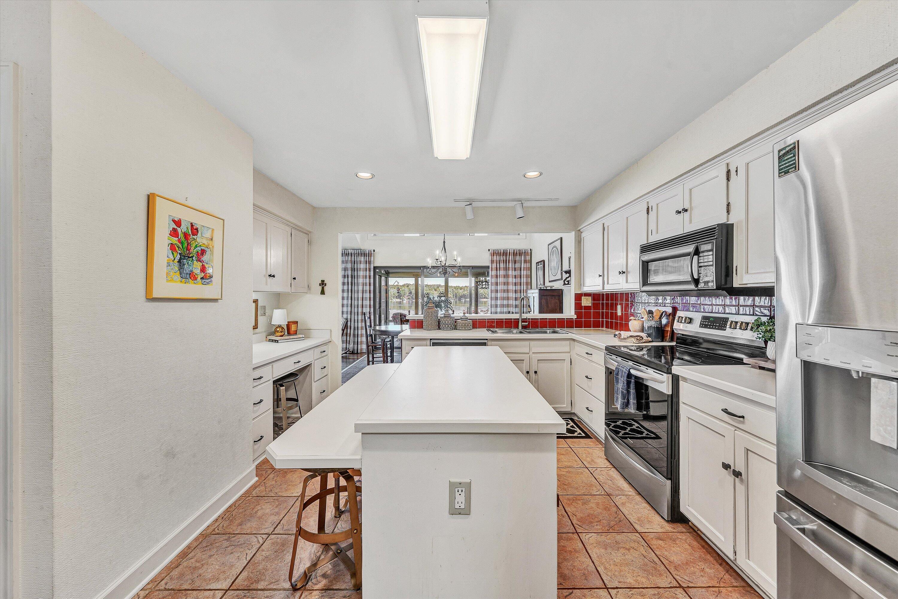 112 Gangplank CIR