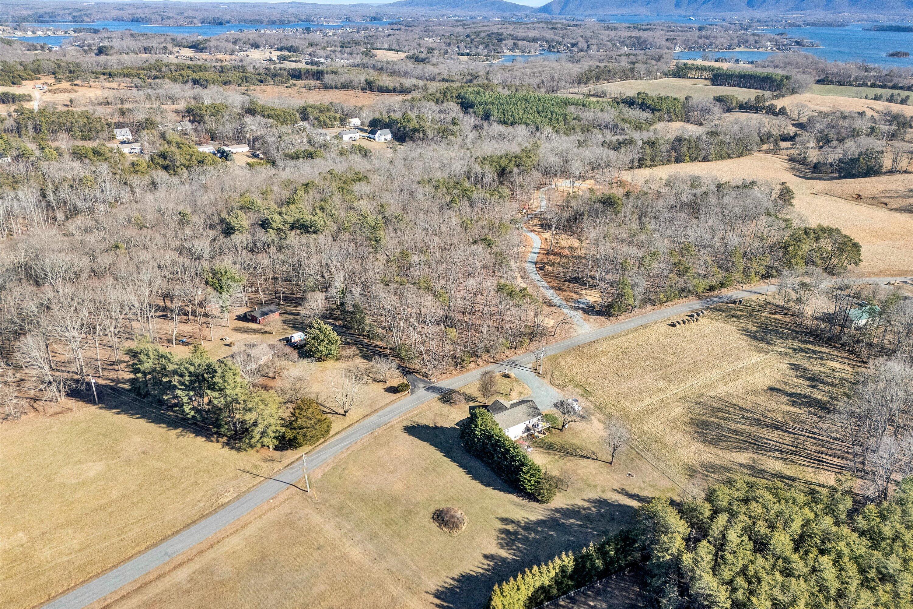 Lot 22 Rolling RD