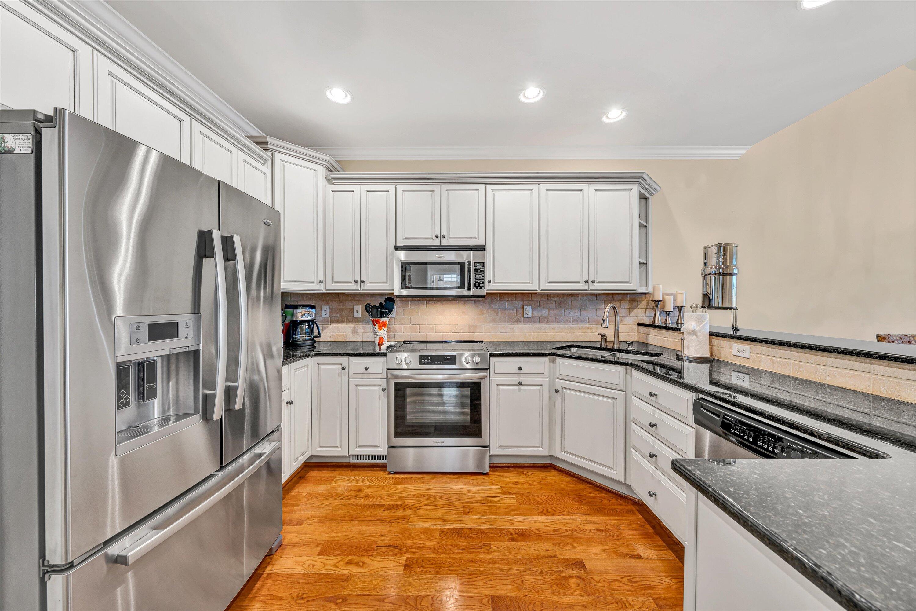 355 Haley Scott DR