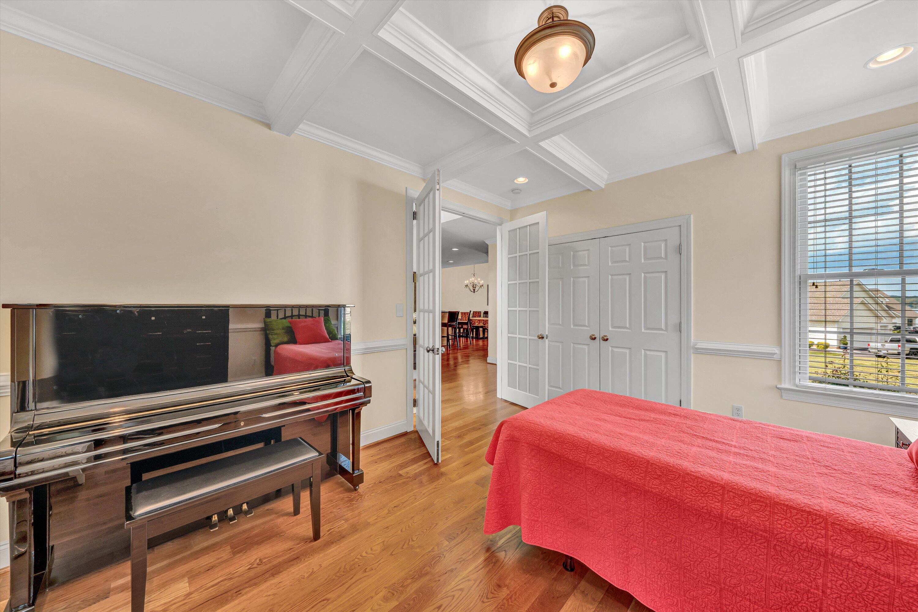 355 Haley Scott DR