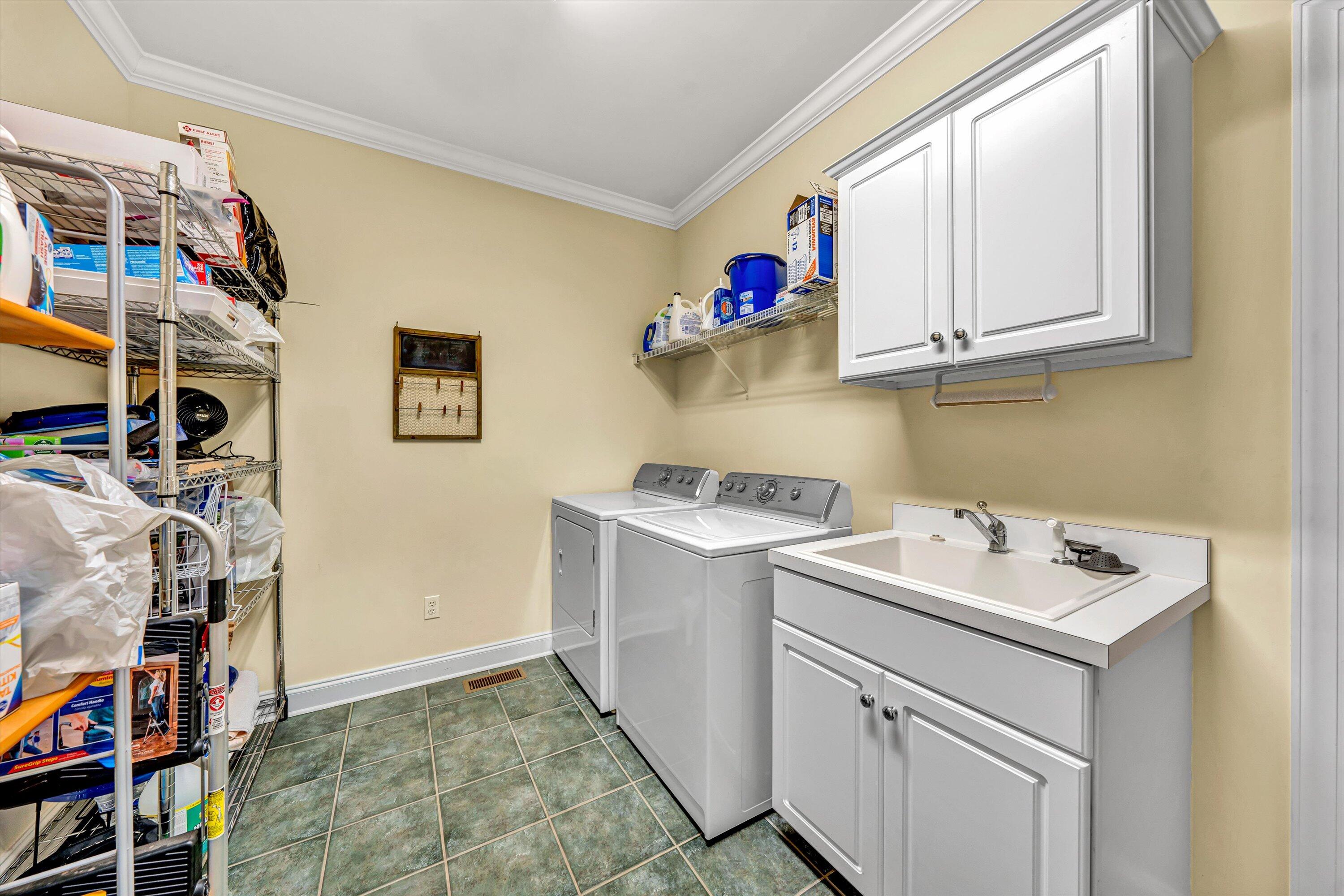 355 Haley Scott DR