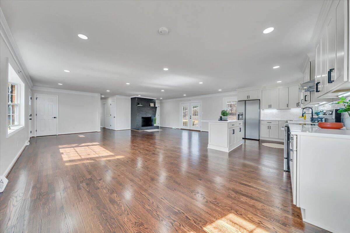 971 Stonegate DR