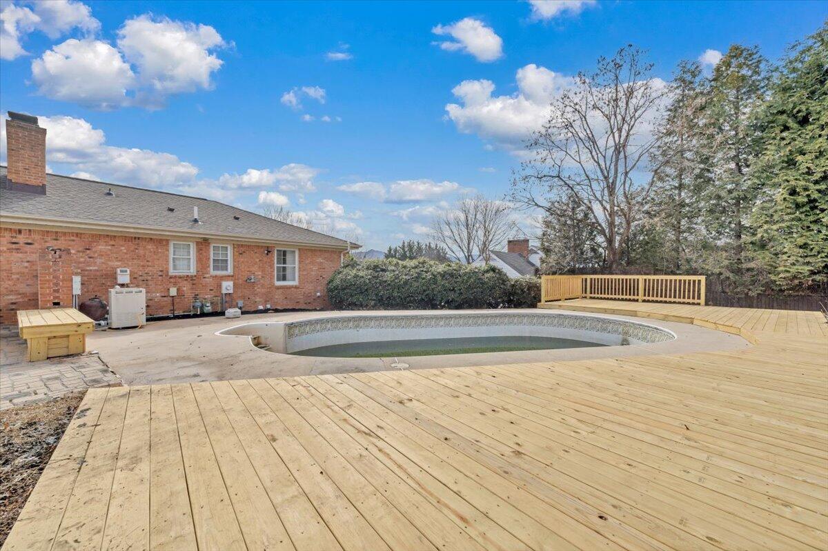 971 Stonegate DR