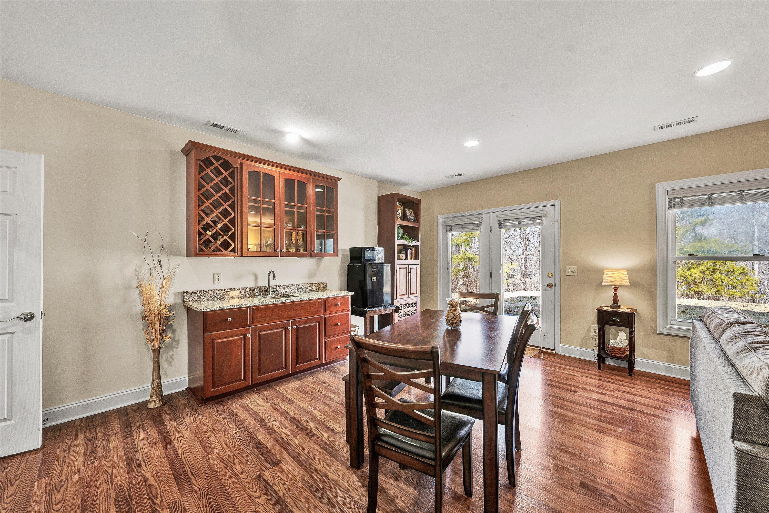 51 Fairway Oaks DR Unit: 8