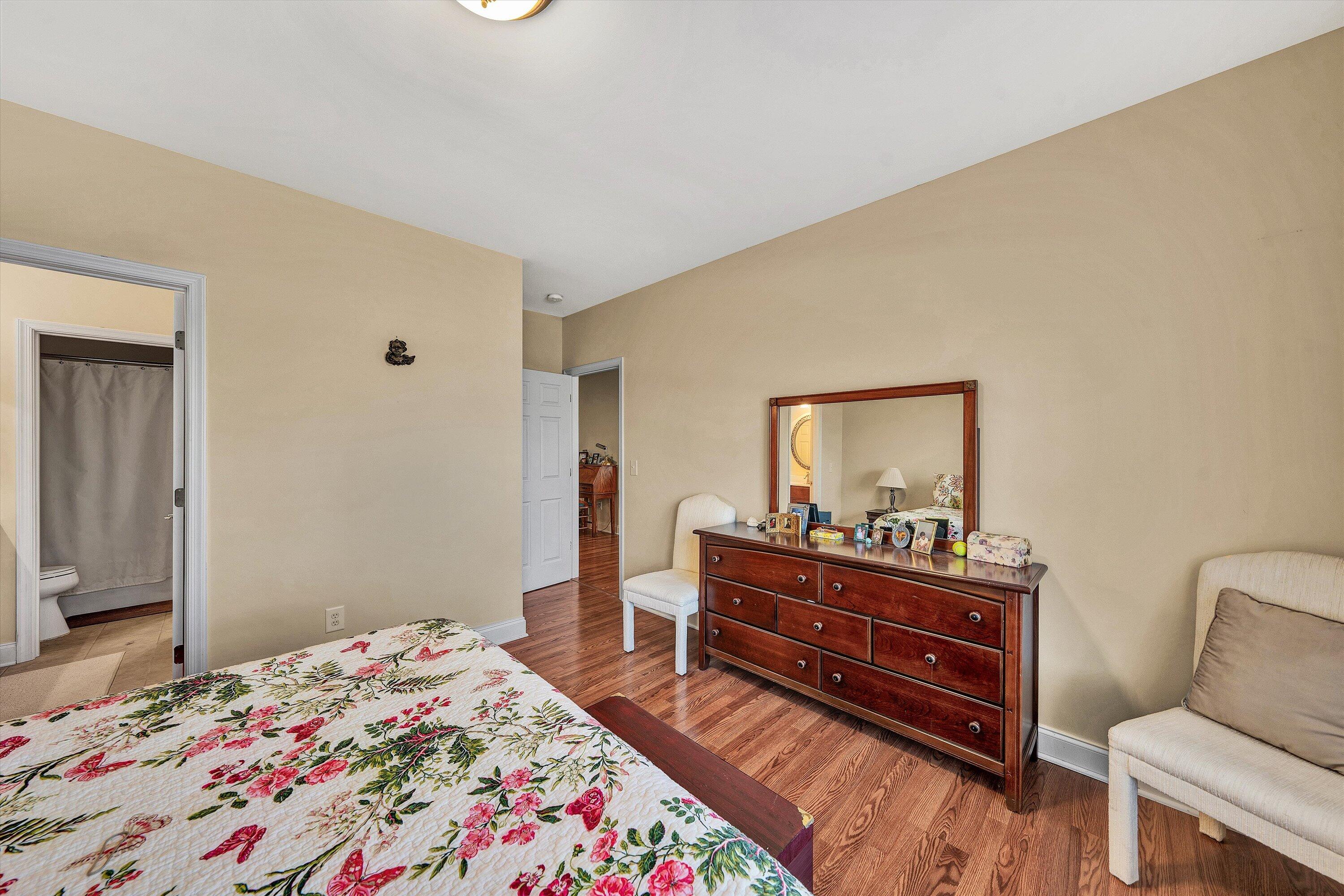 51 Fairway Oaks DR Unit: 8
