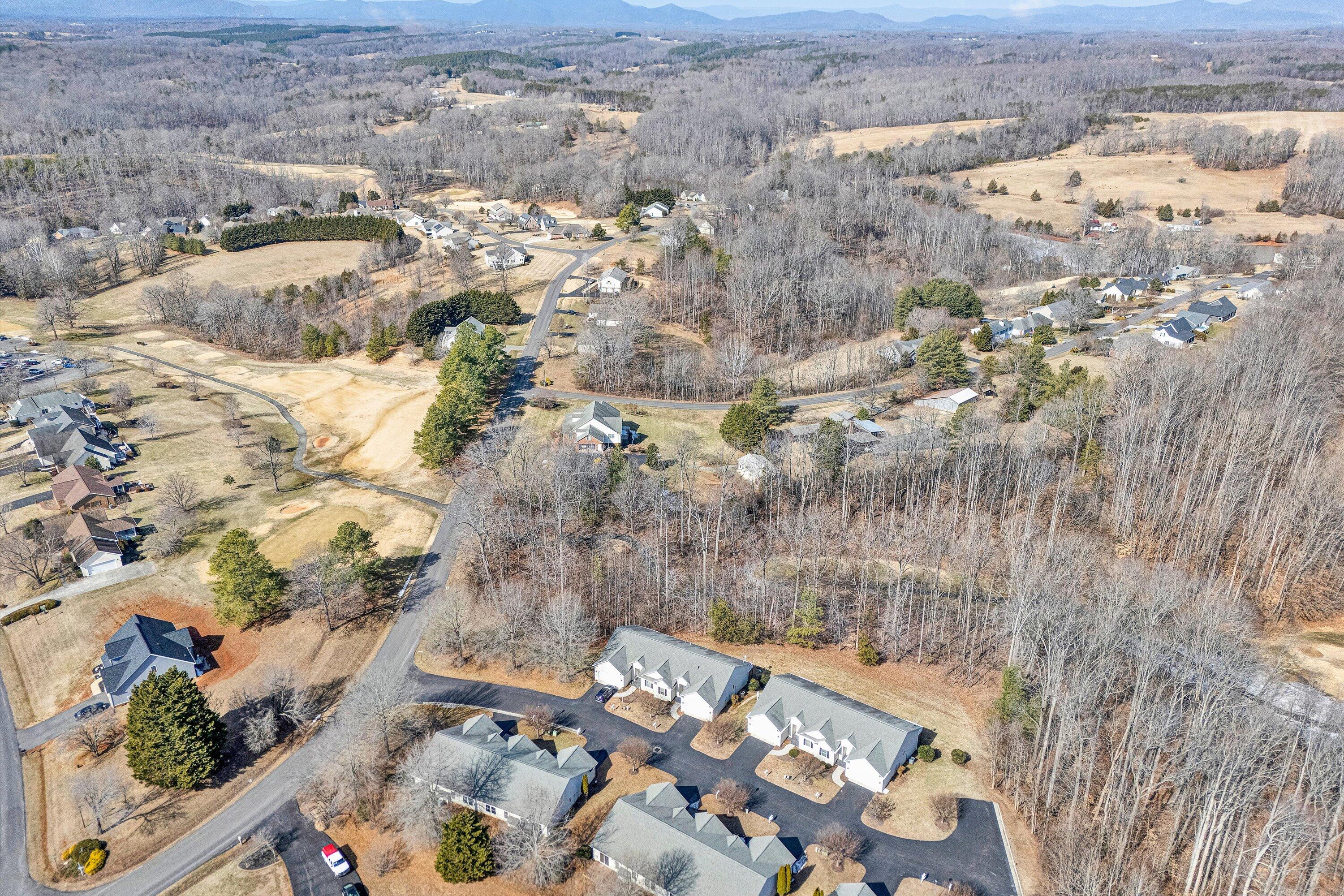 51 Fairway Oaks DR Unit: 8