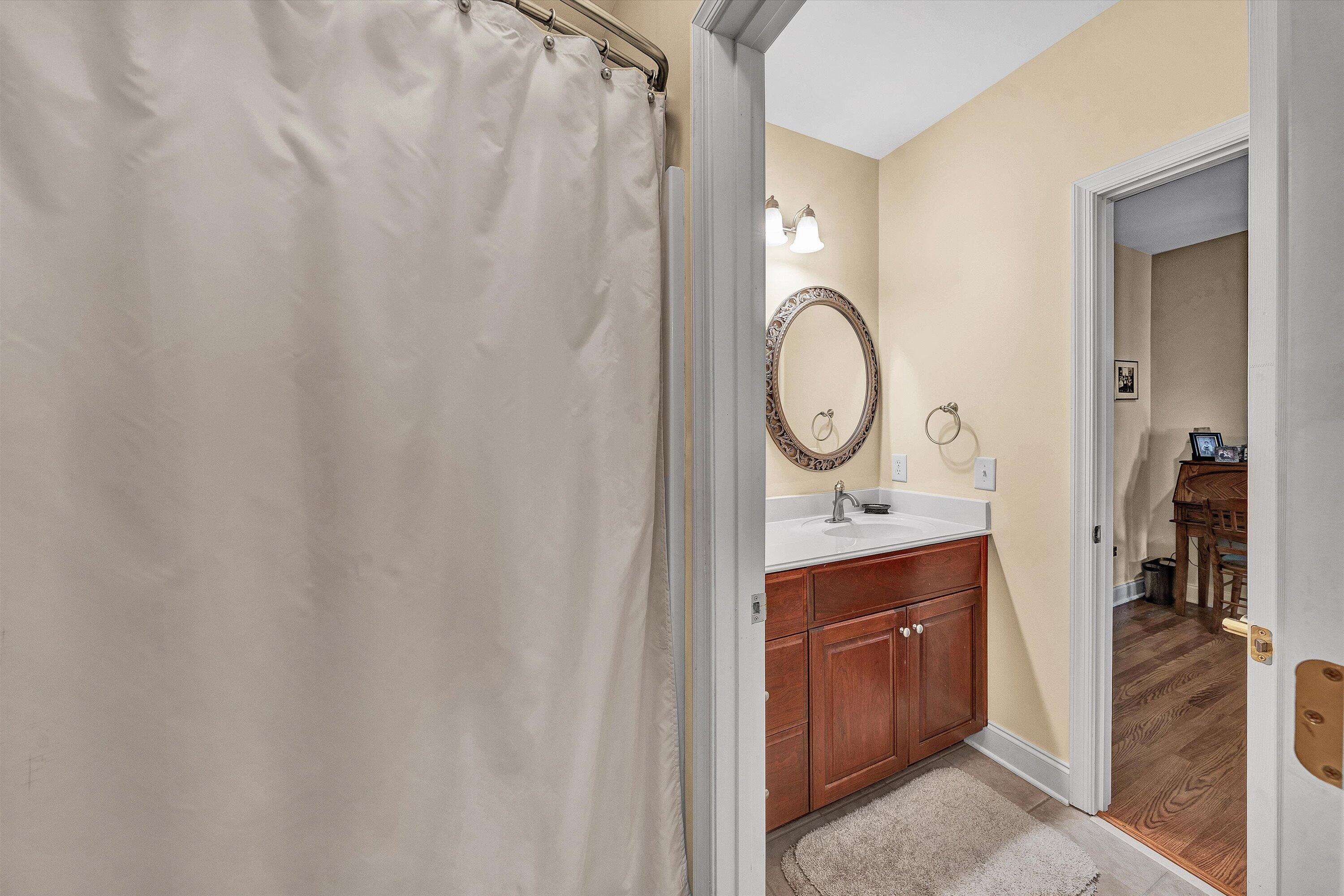 51 Fairway Oaks DR Unit: 8