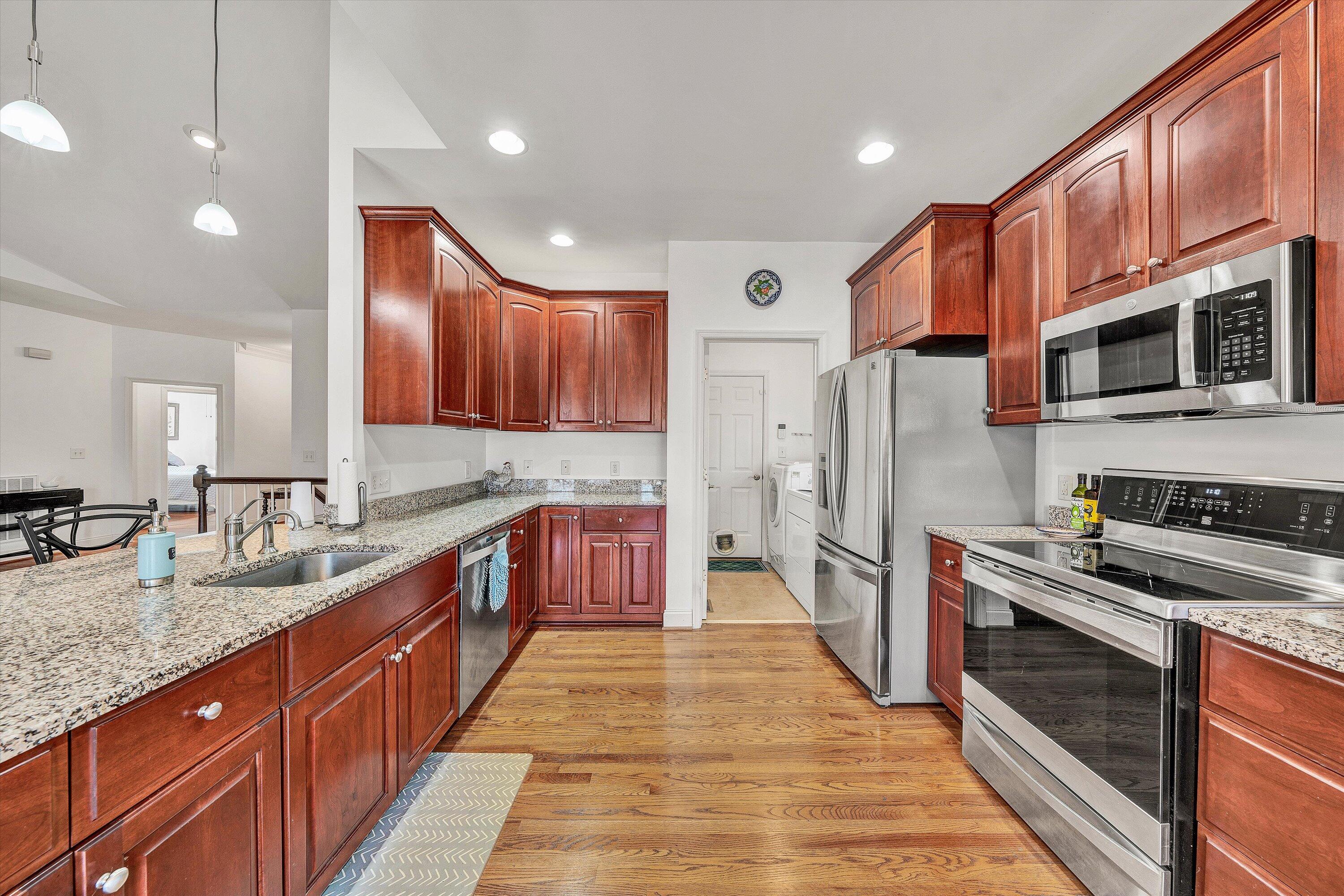 51 Fairway Oaks DR Unit: 8