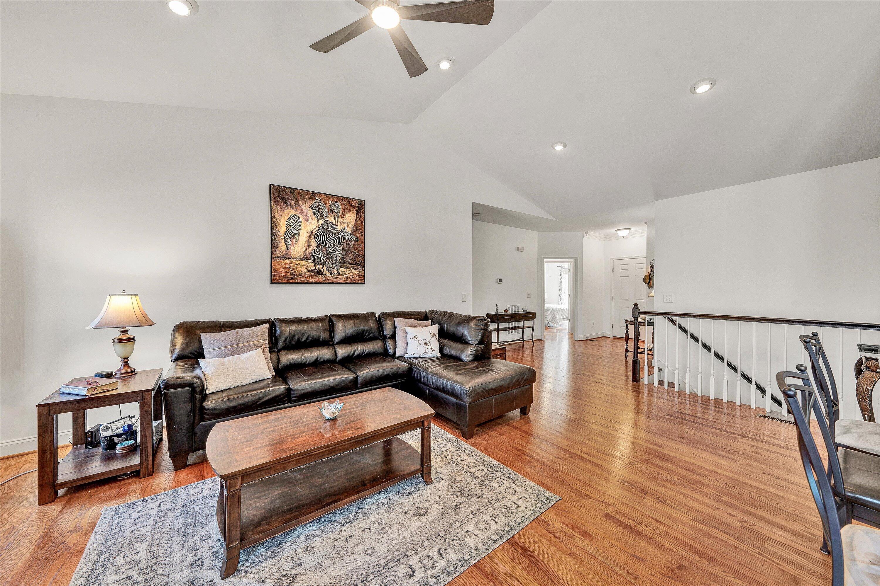 51 Fairway Oaks DR Unit: 8