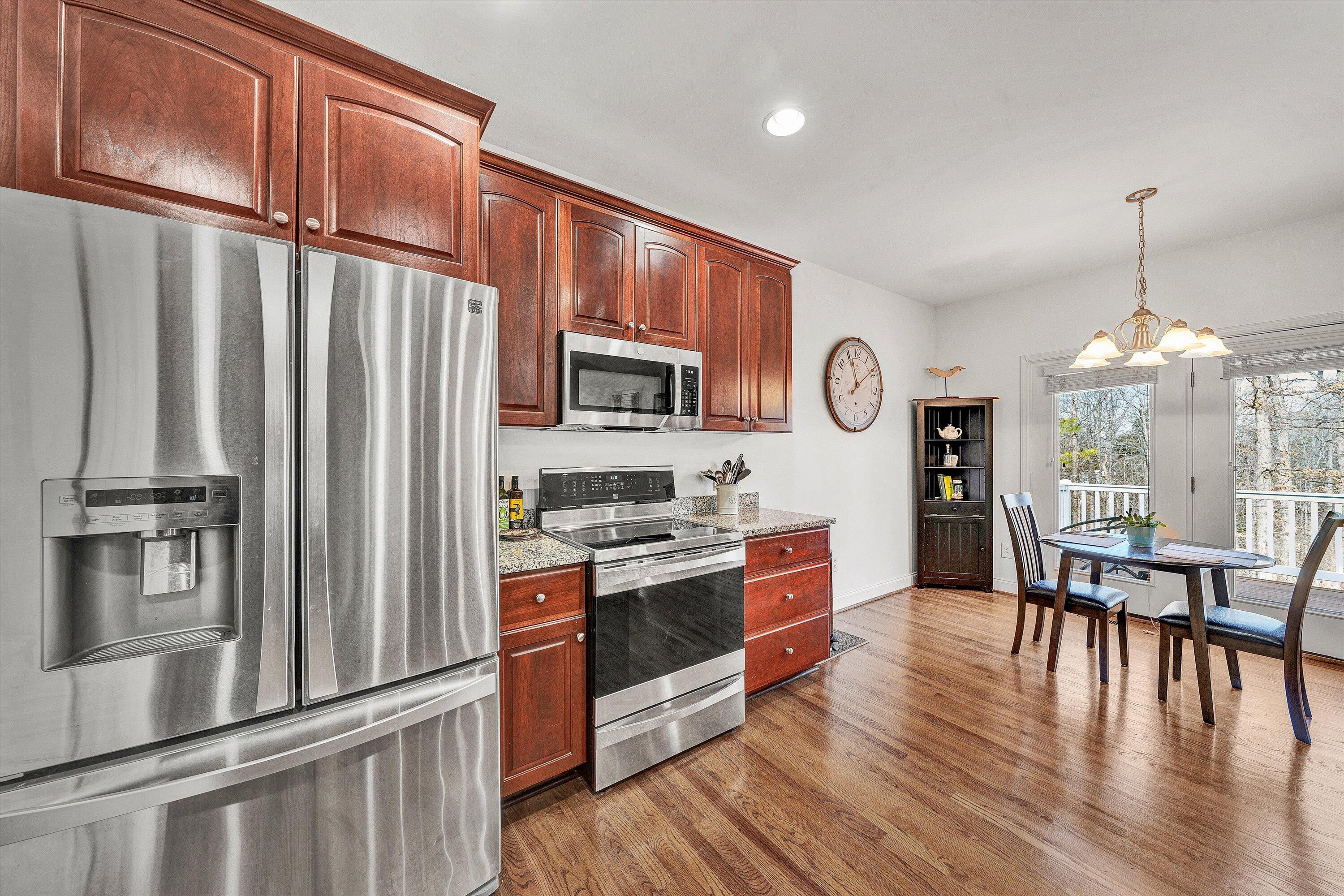 51 Fairway Oaks DR Unit: 8
