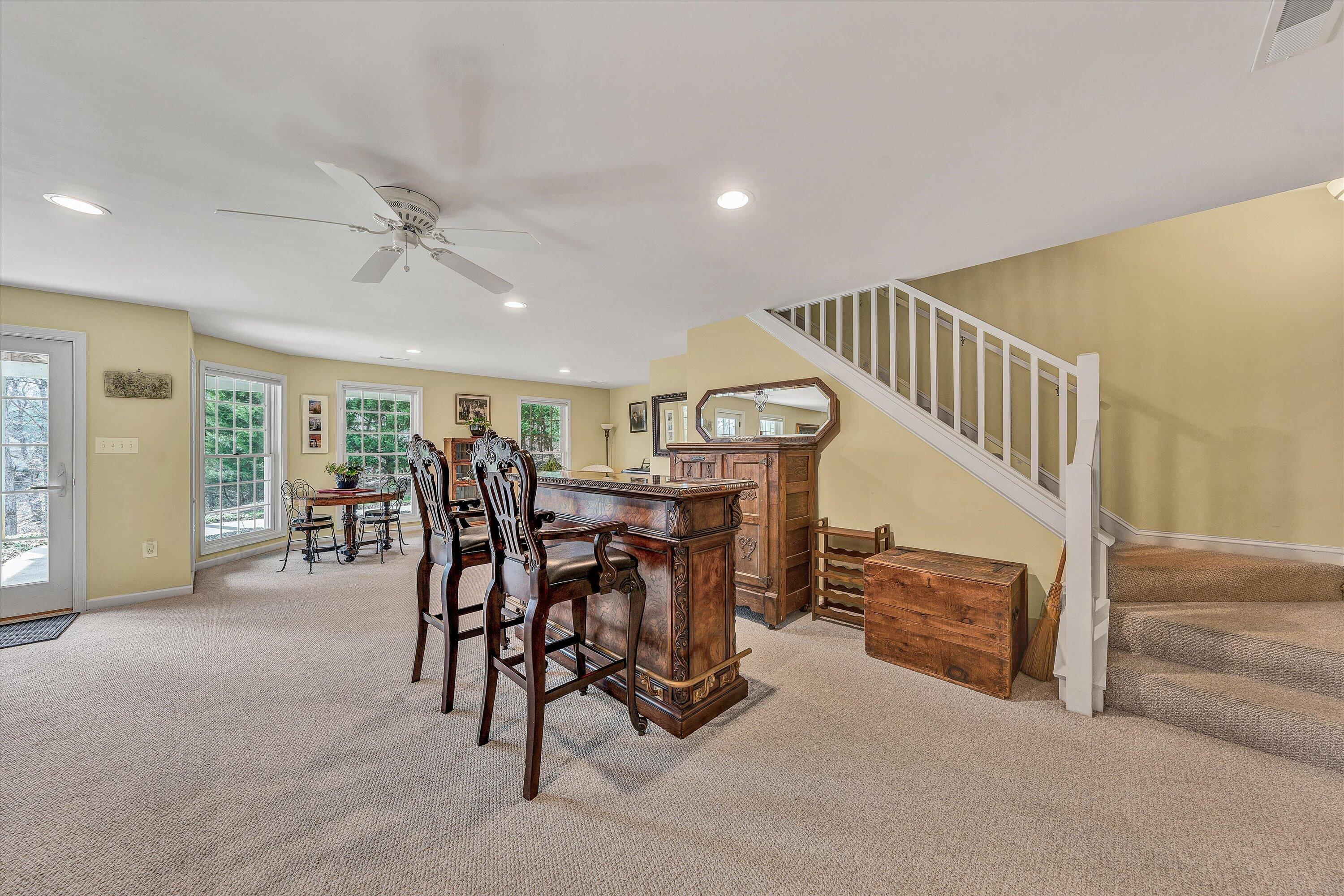 20 South Pointe LN