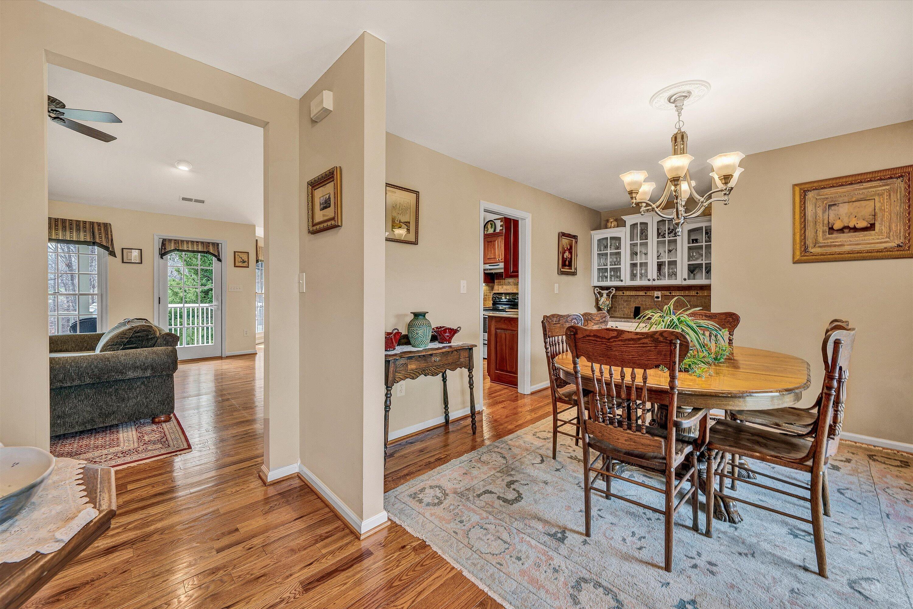 20 South Pointe LN