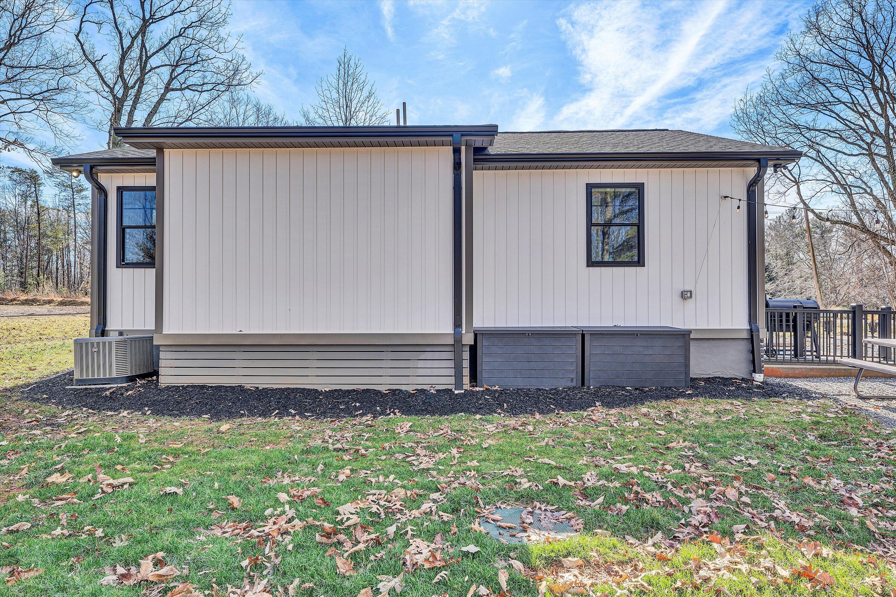 1990 Edwardsville RD