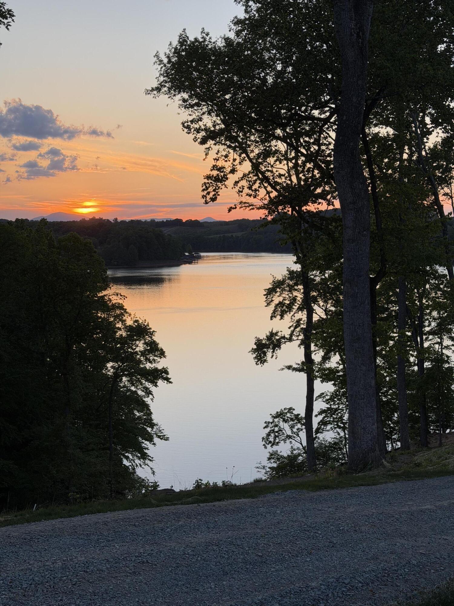 Lot 22 Cliffs DR