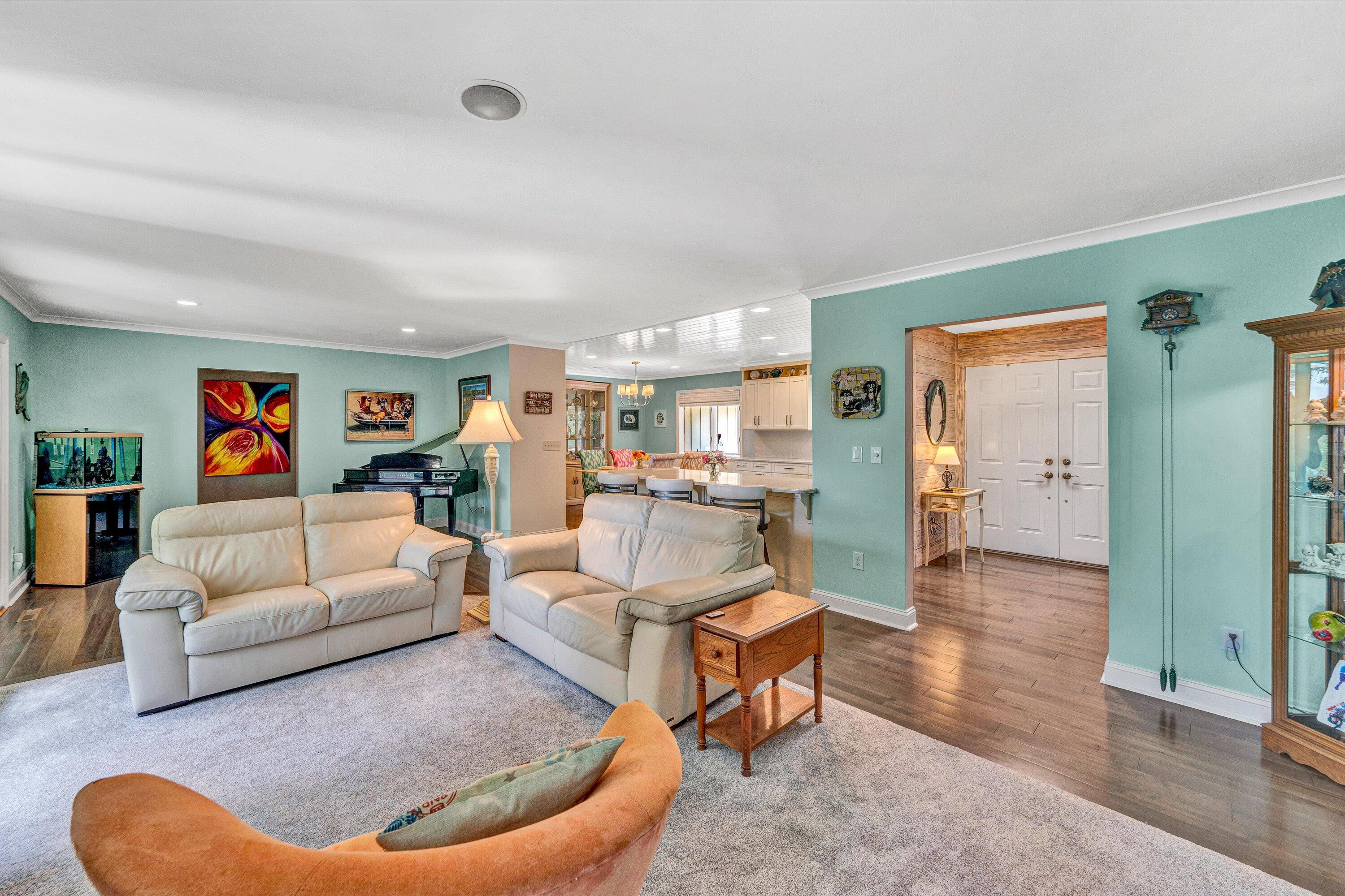 116 Deer Creek DR