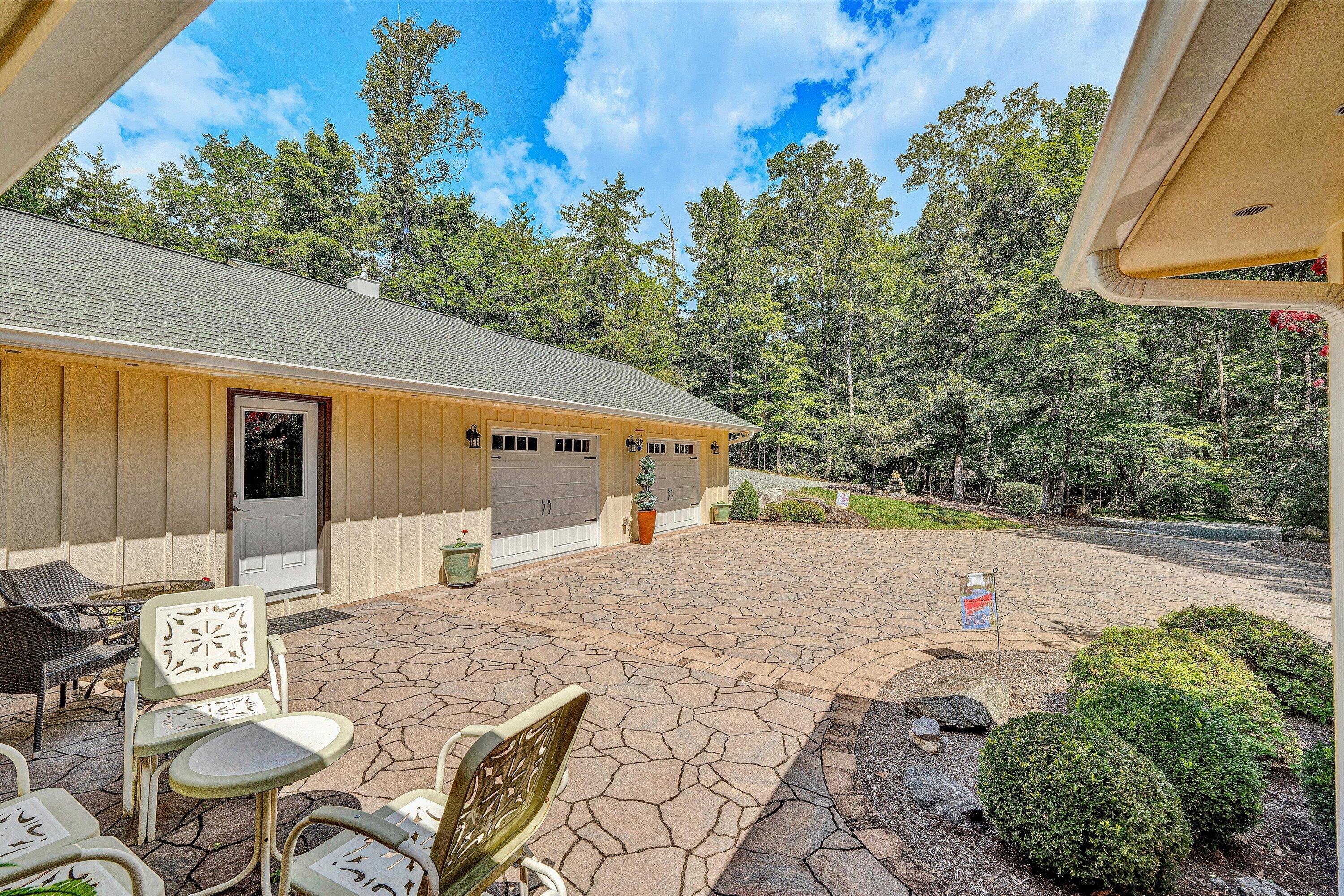 116 Deer Creek DR