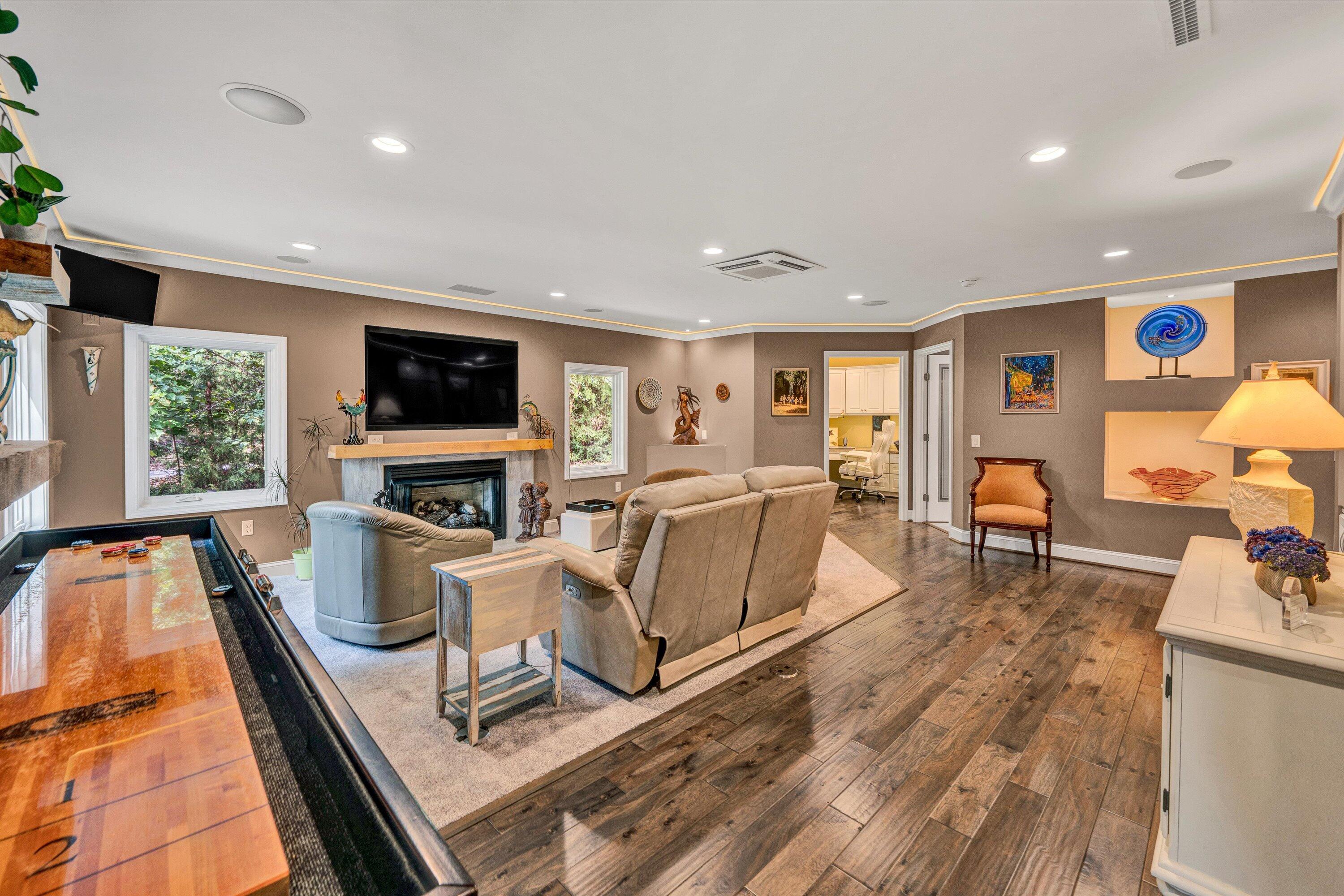 116 Deer Creek DR