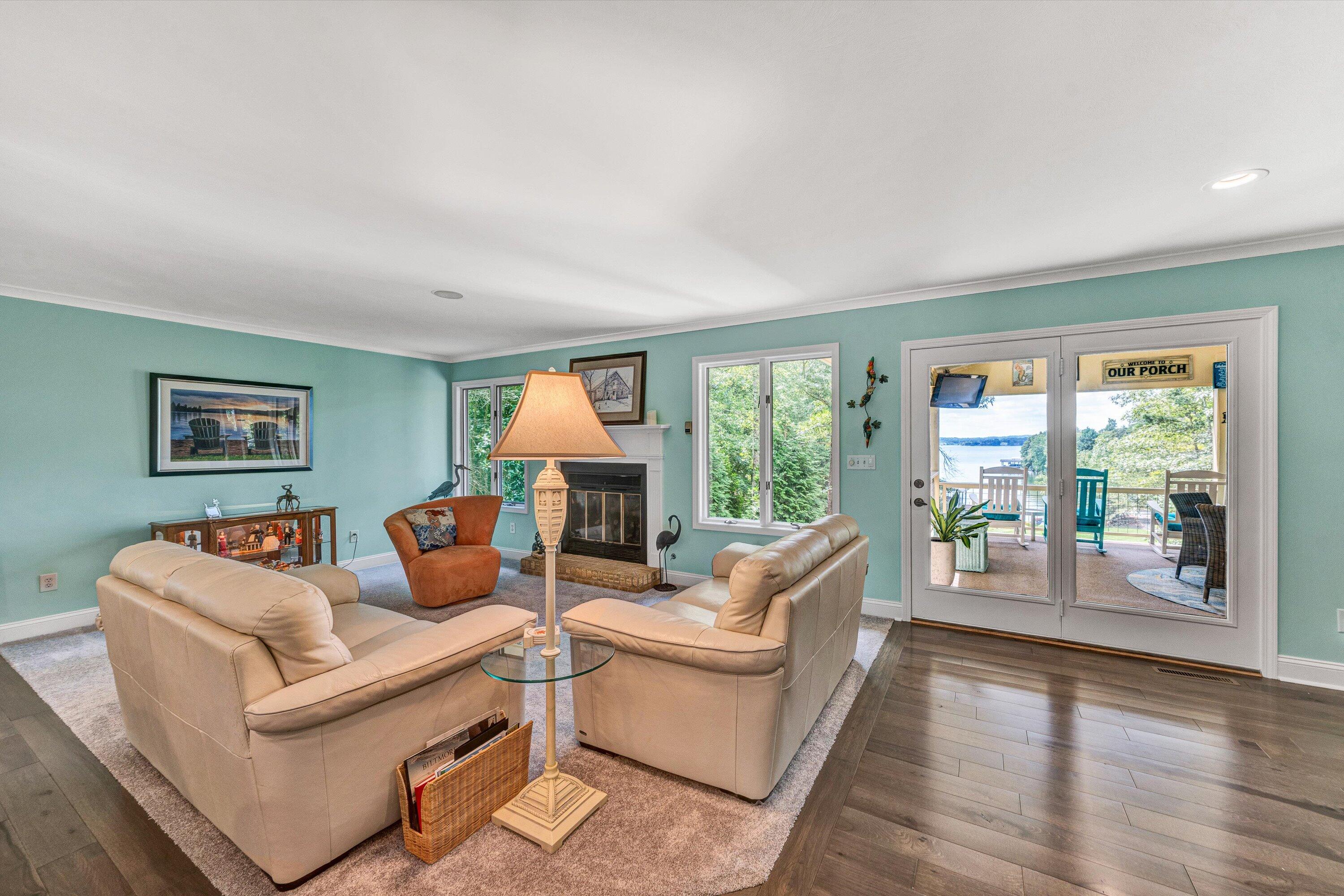 116 Deer Creek DR
