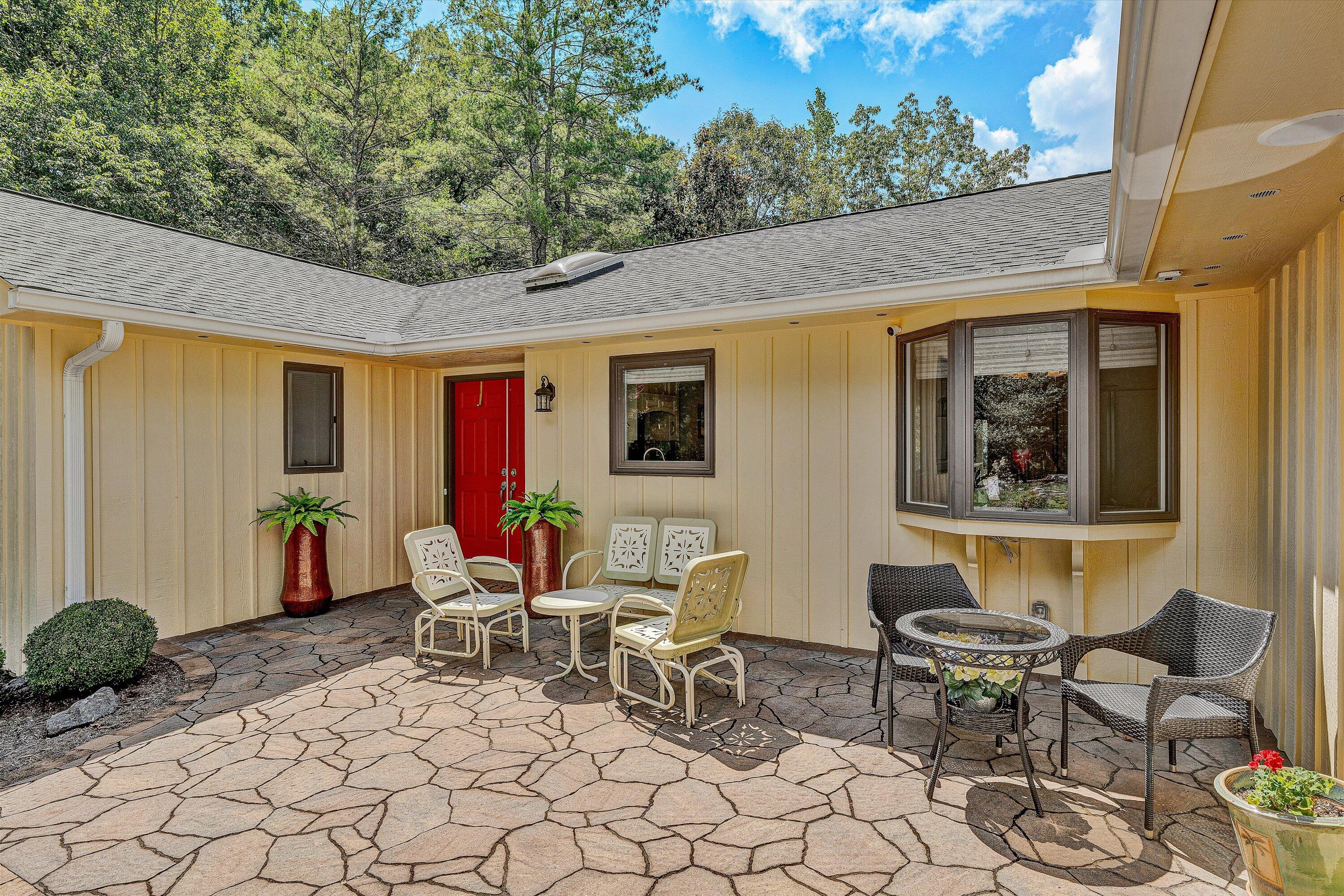 116 Deer Creek DR
