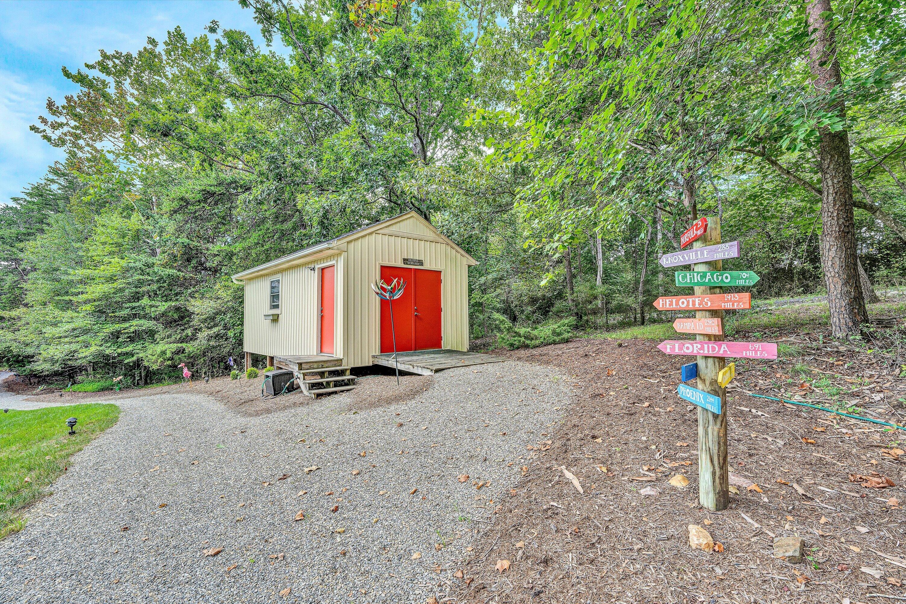 116 Deer Creek DR