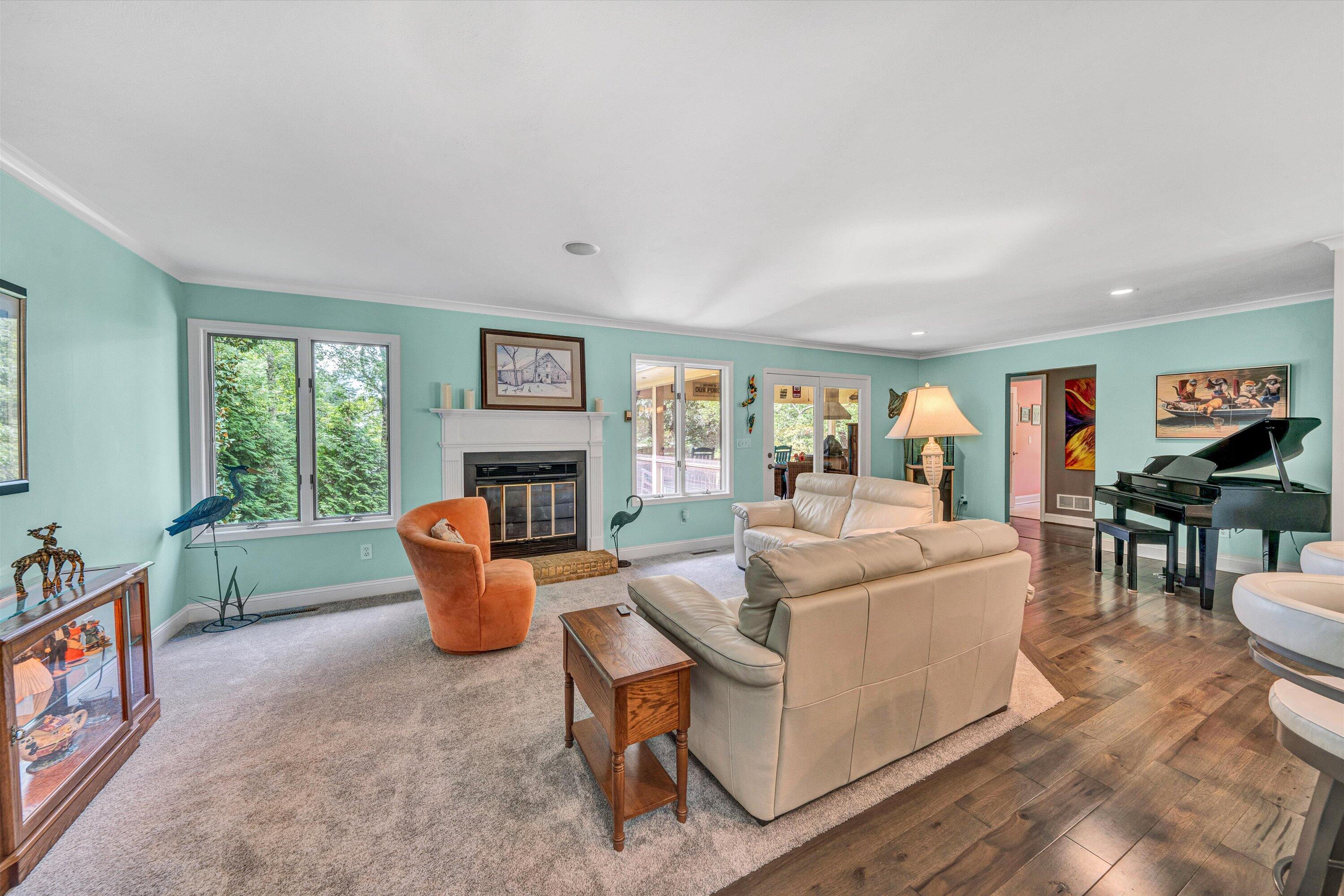 116 Deer Creek DR