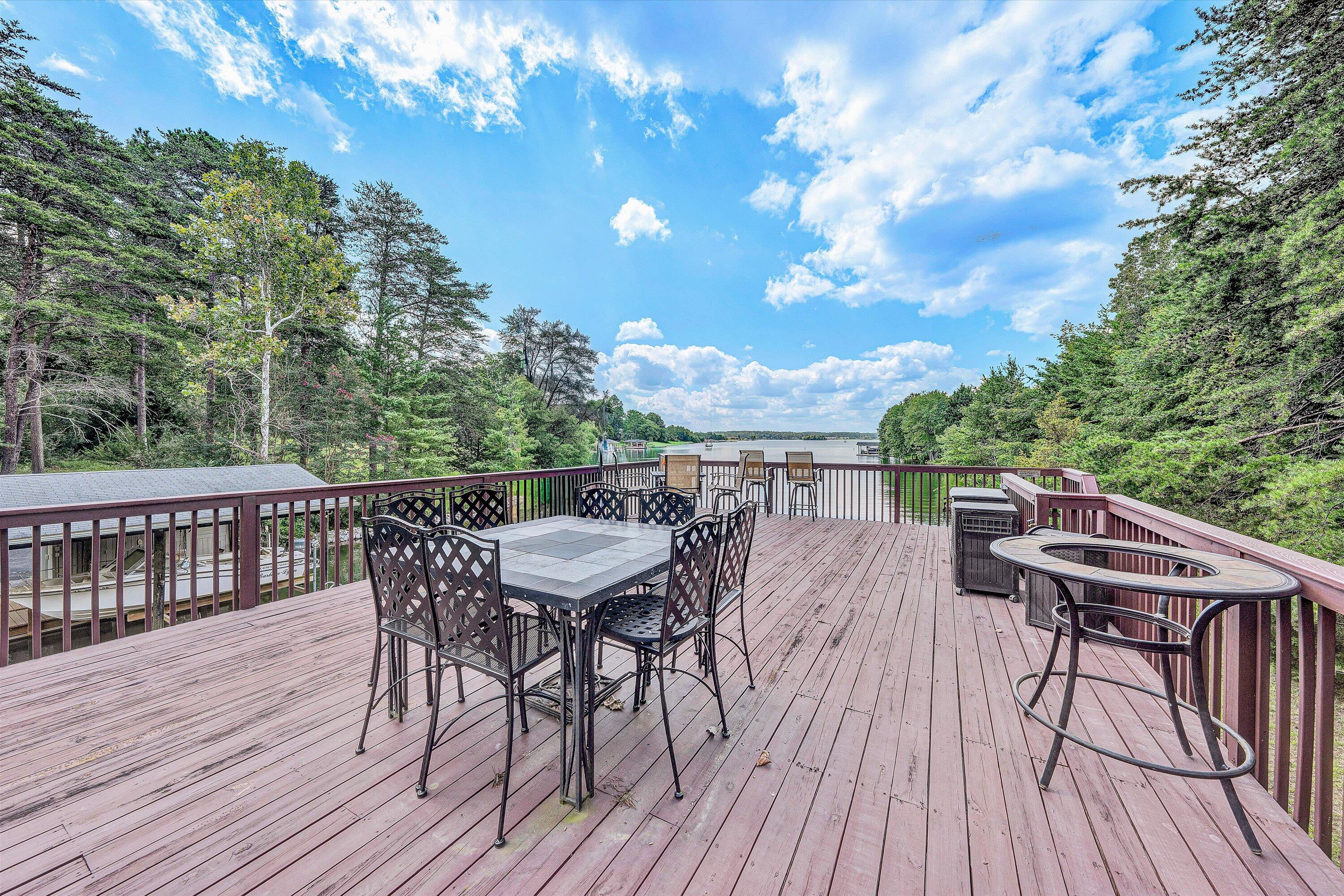 116 Deer Creek DR