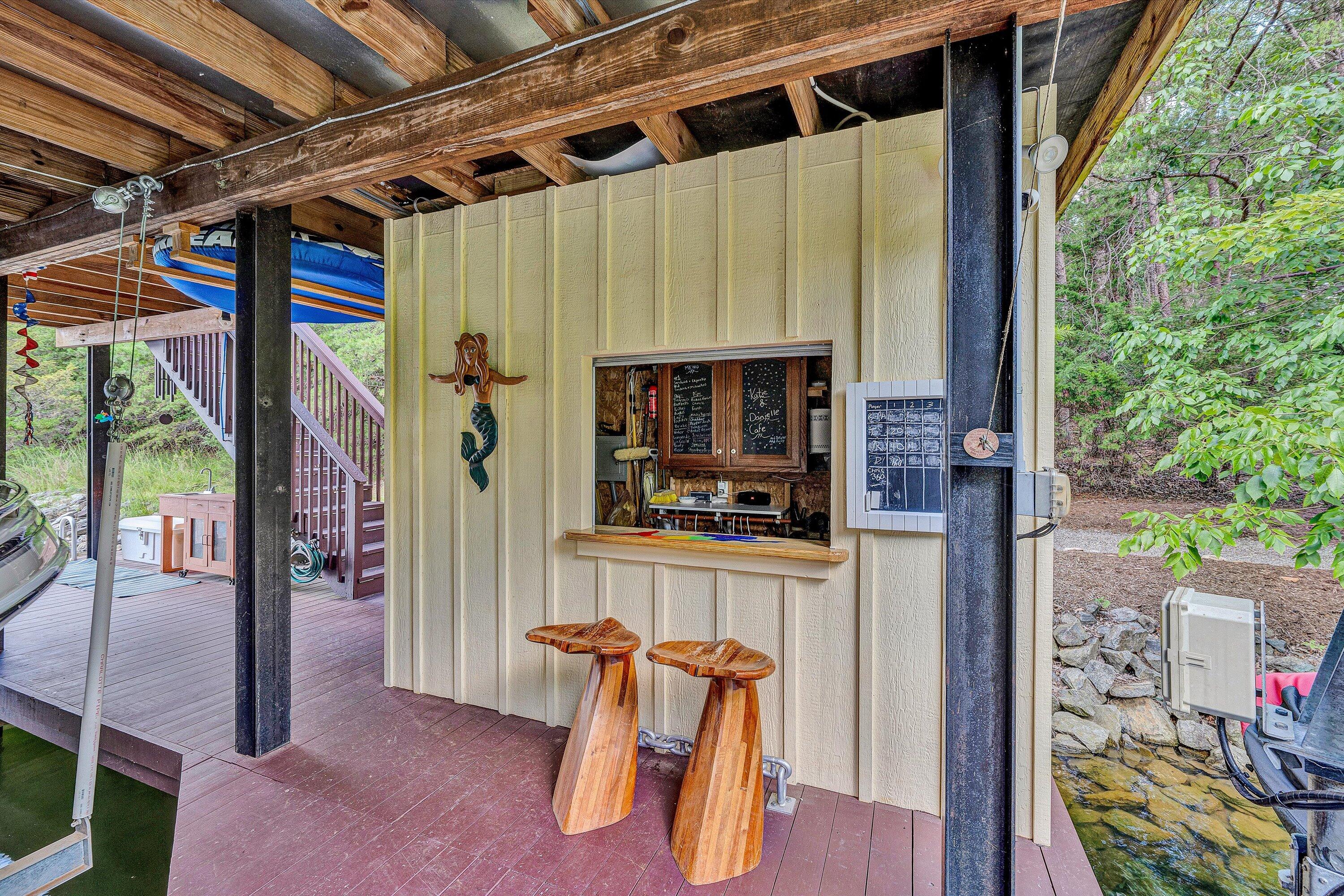 116 Deer Creek DR