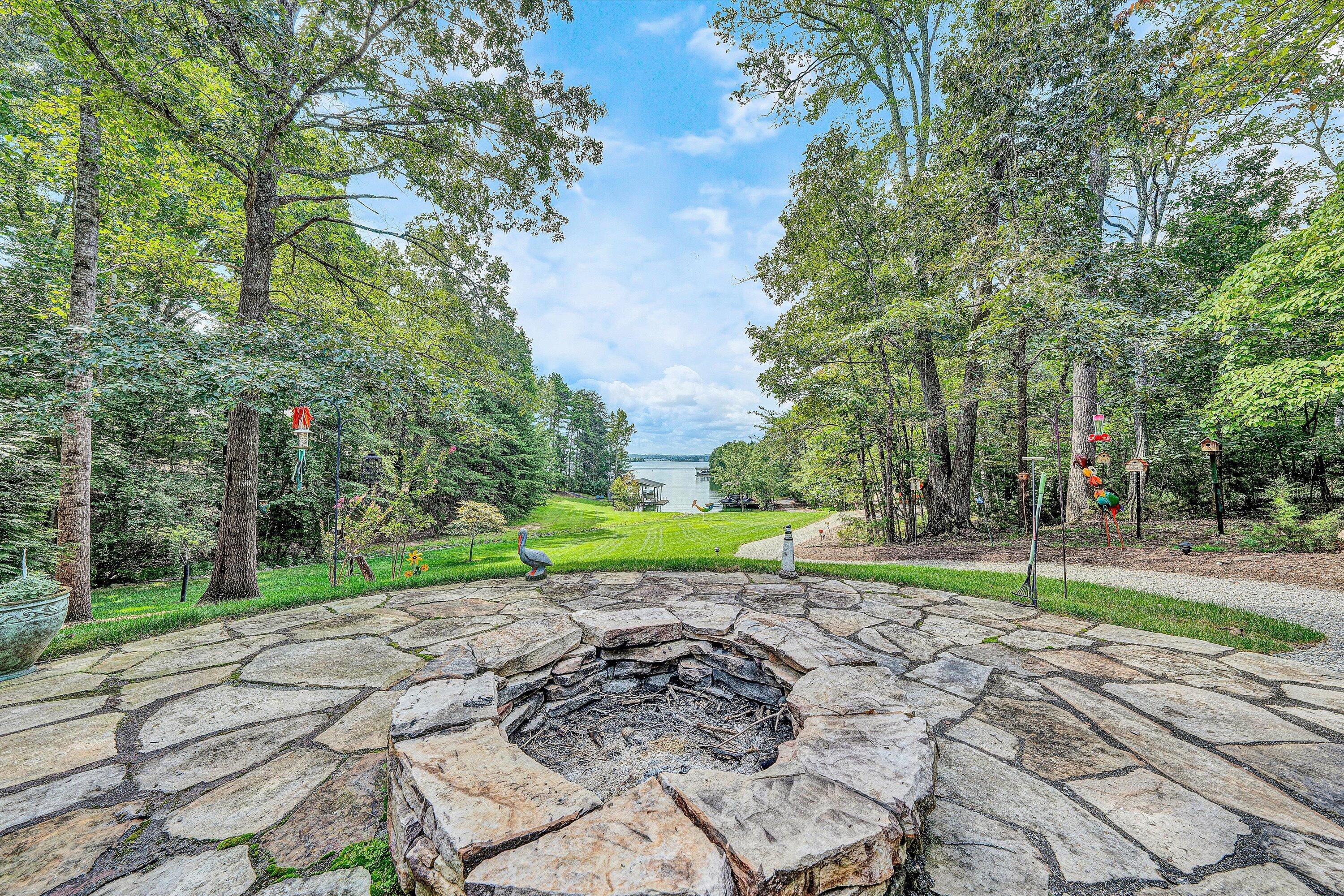 116 Deer Creek DR