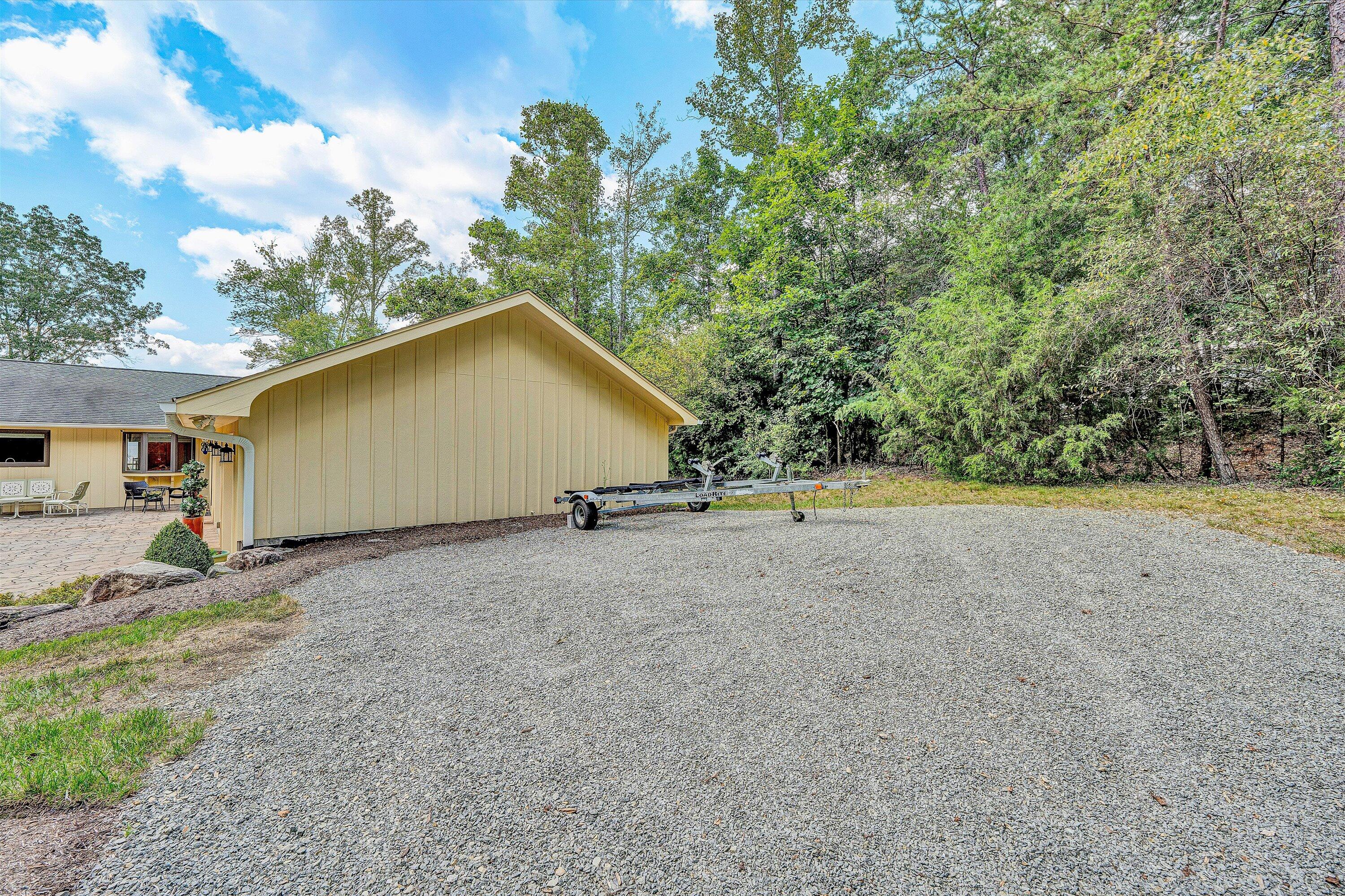 116 Deer Creek DR