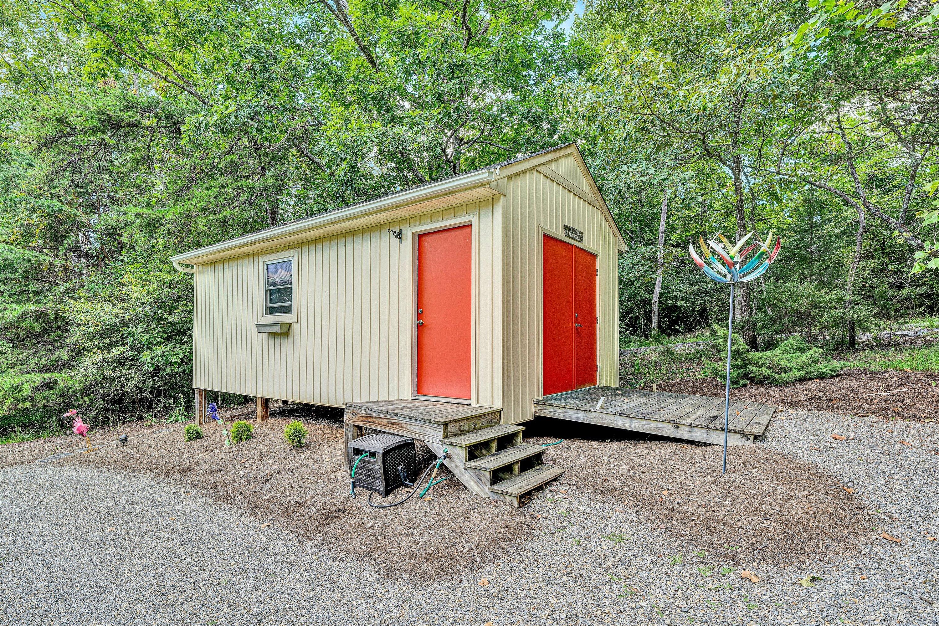 116 Deer Creek DR
