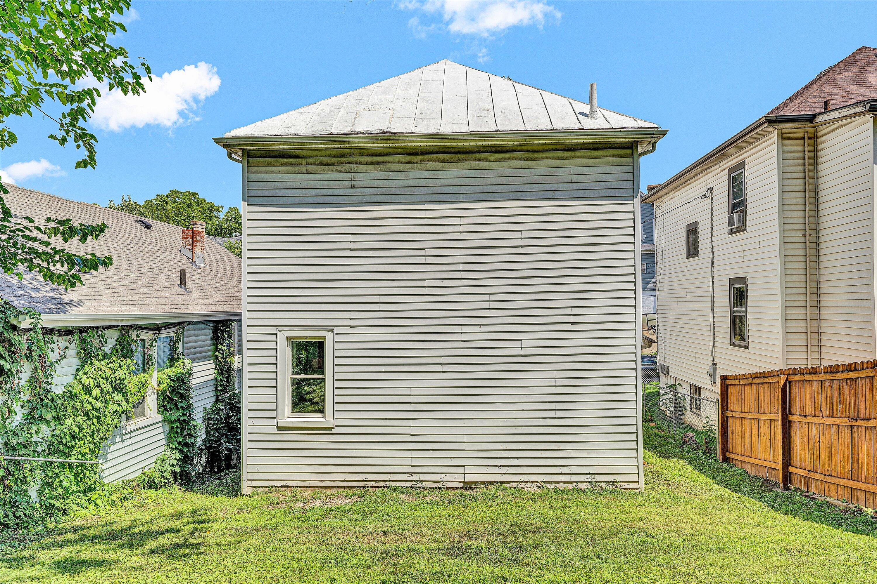 513 Highland AVE SE