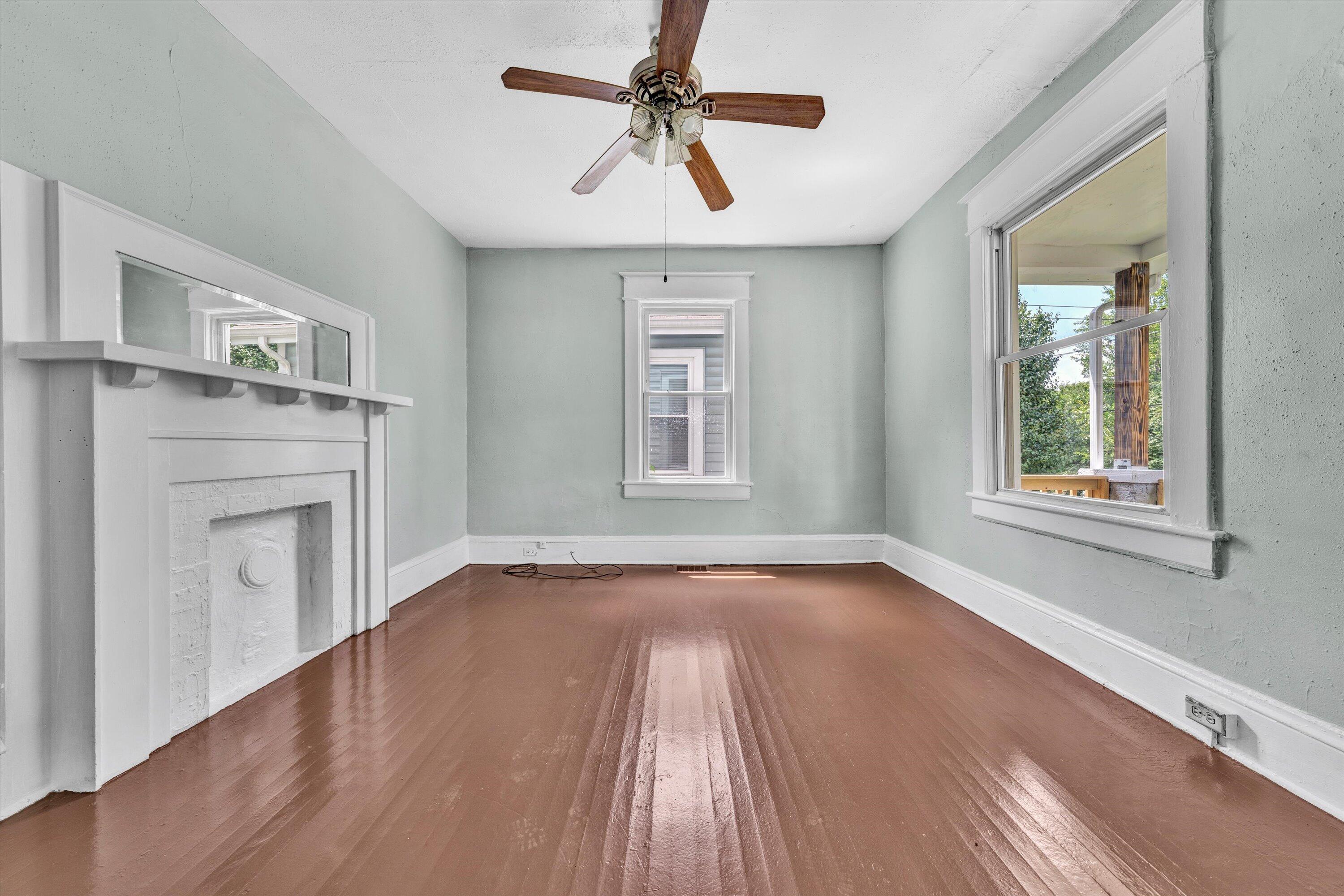 513 Highland AVE SE