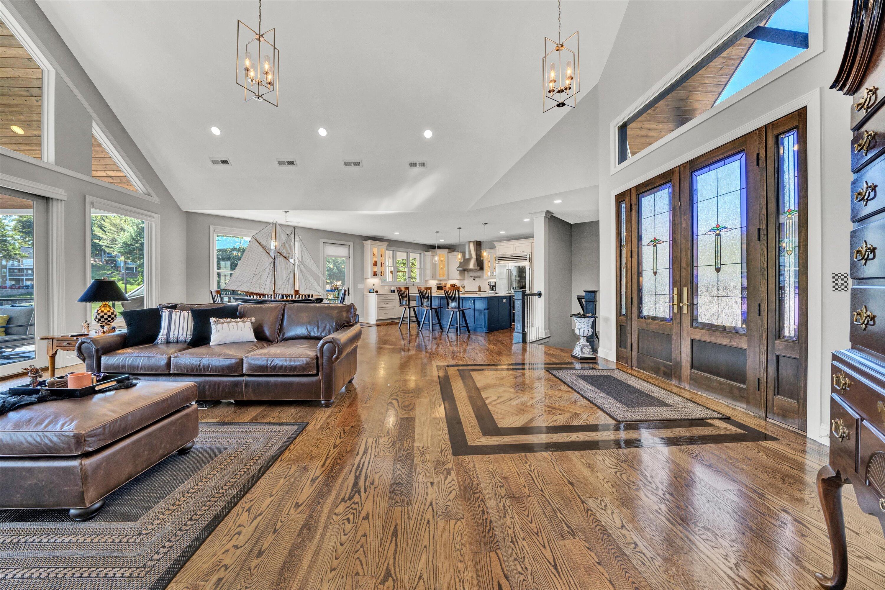 152 Windward Pointe DR
